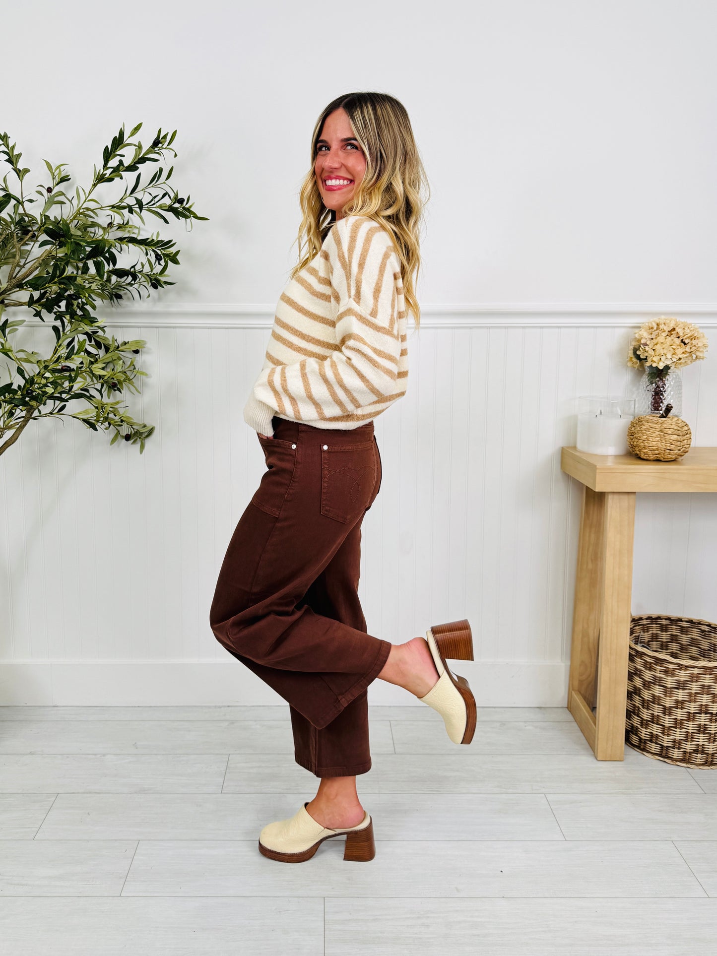 Judy Blue Melt In Your Mouth Chocolate Wide Leg Cropped Jeans