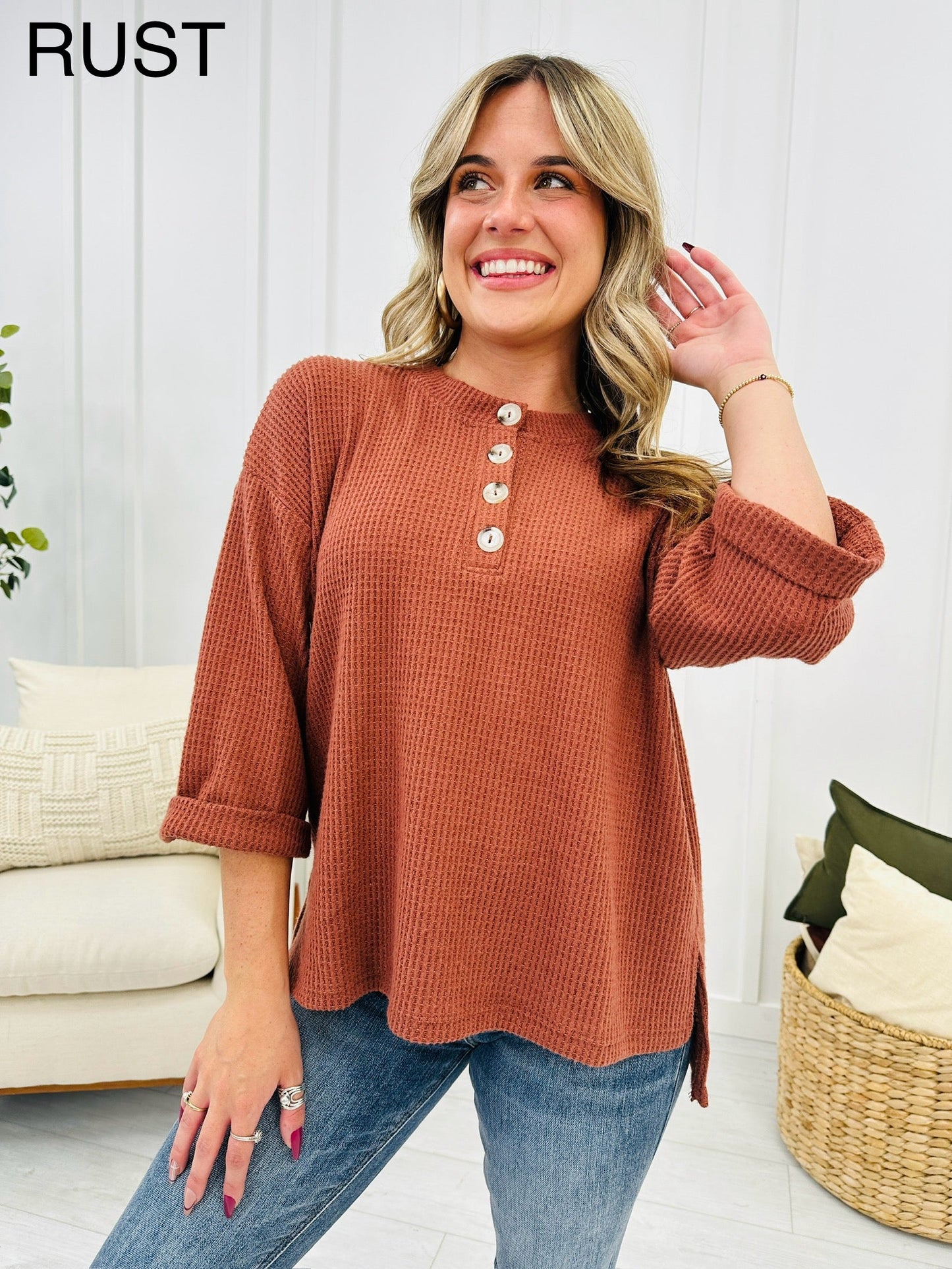 REG/CURVY Cute As a Button Top- Multiple Colors!