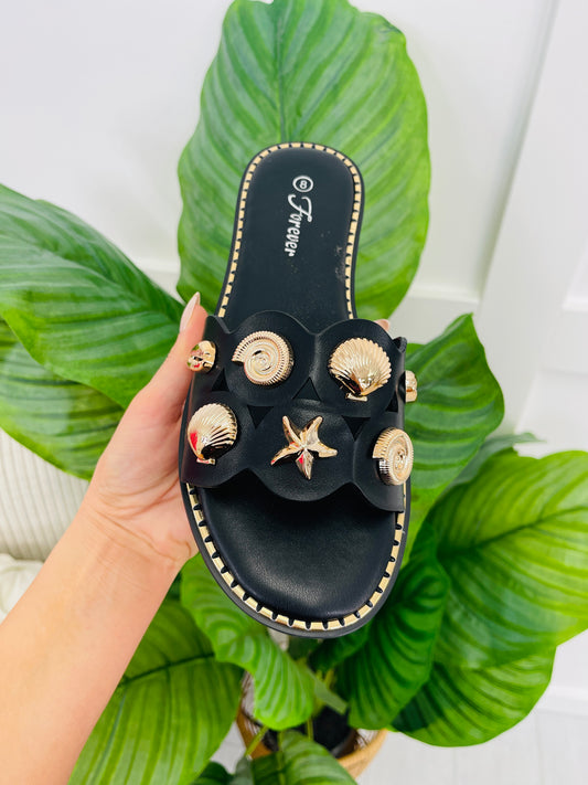 Shell Yeah Baby Sandals In Black