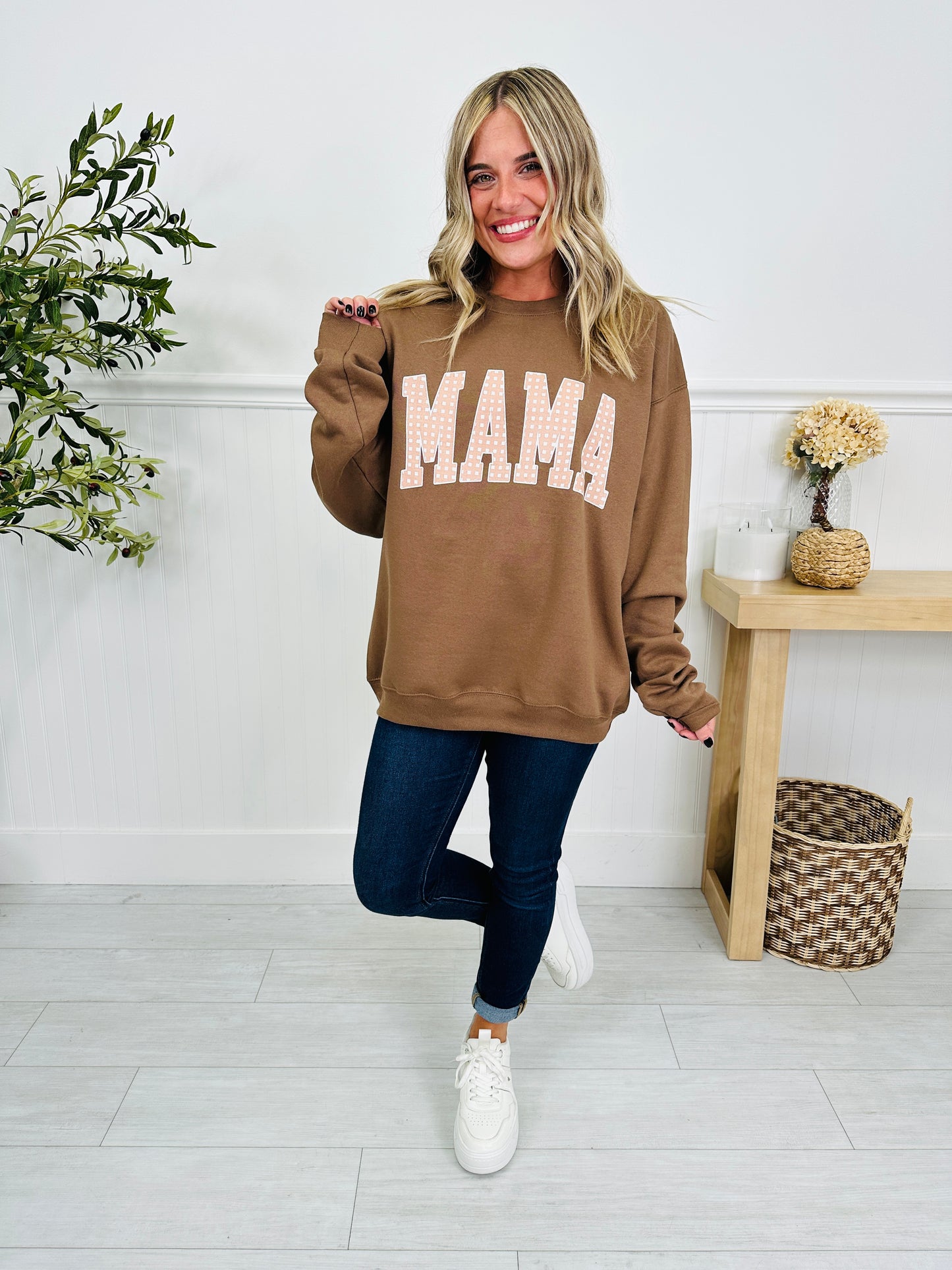 Gingham Mama Graphic Crewneck Sweatshirt