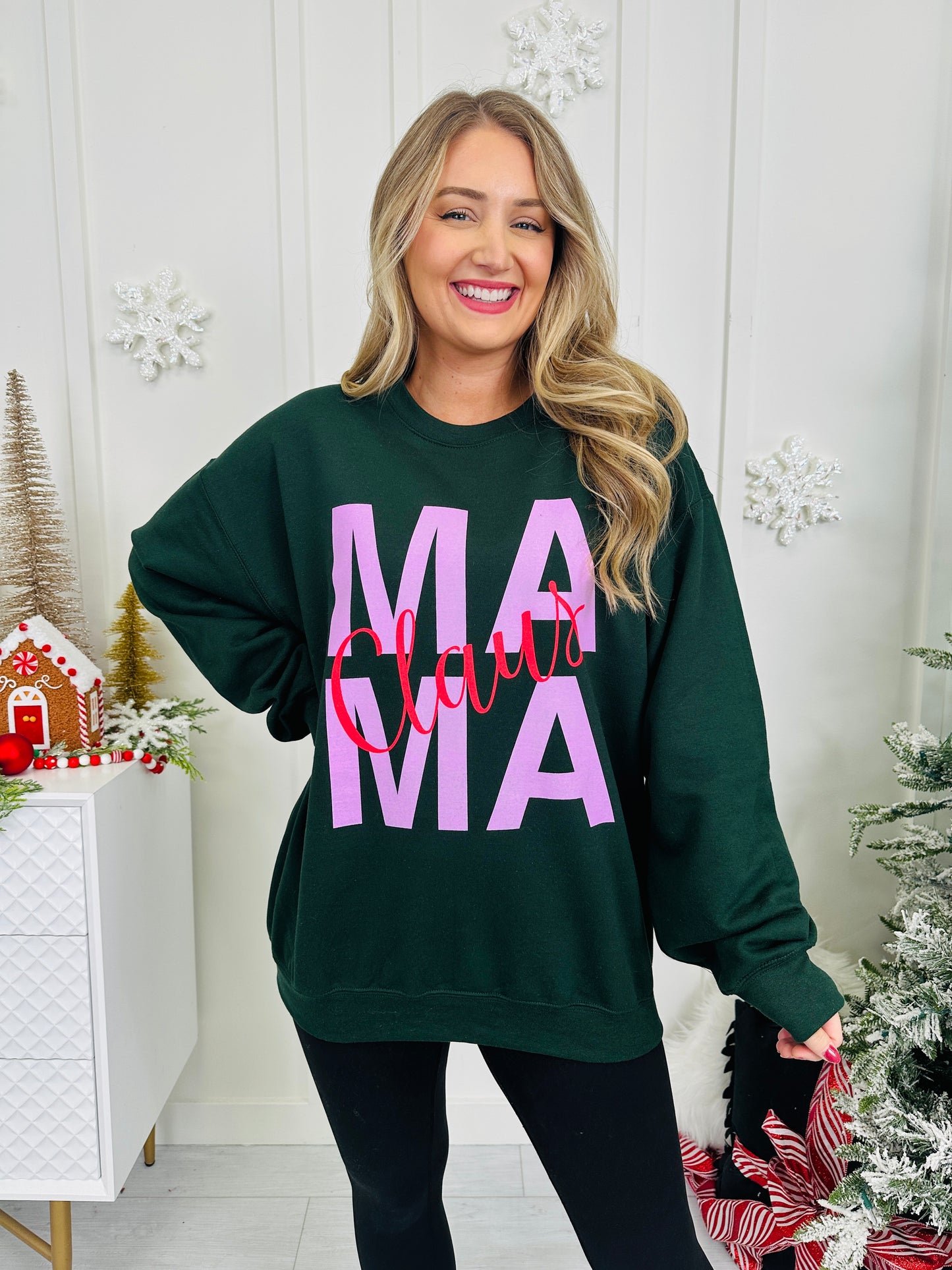 Mama Claus Graphic Crewneck Sweatshirt