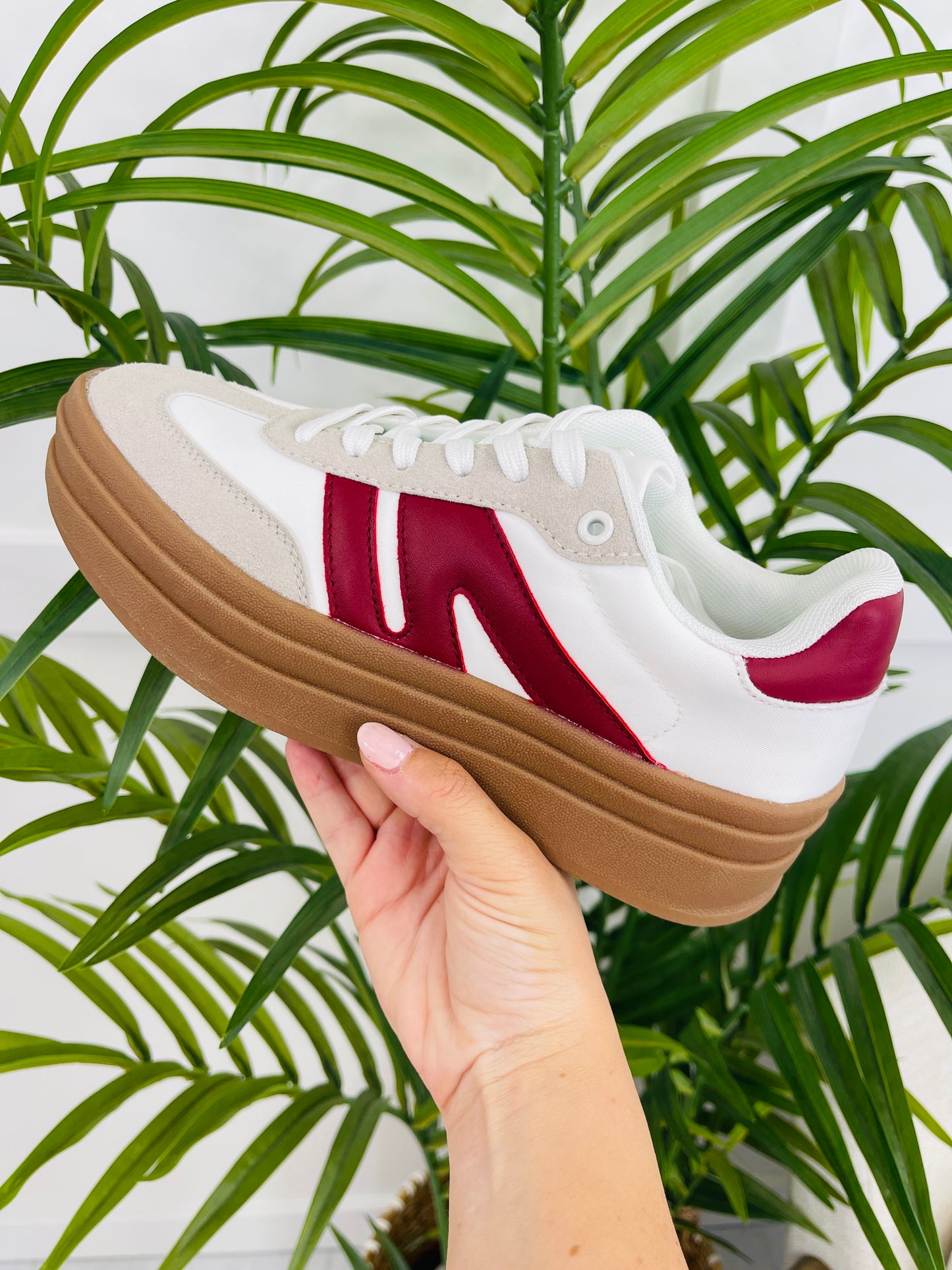 The New Chapter Sneakers In Grey Wine