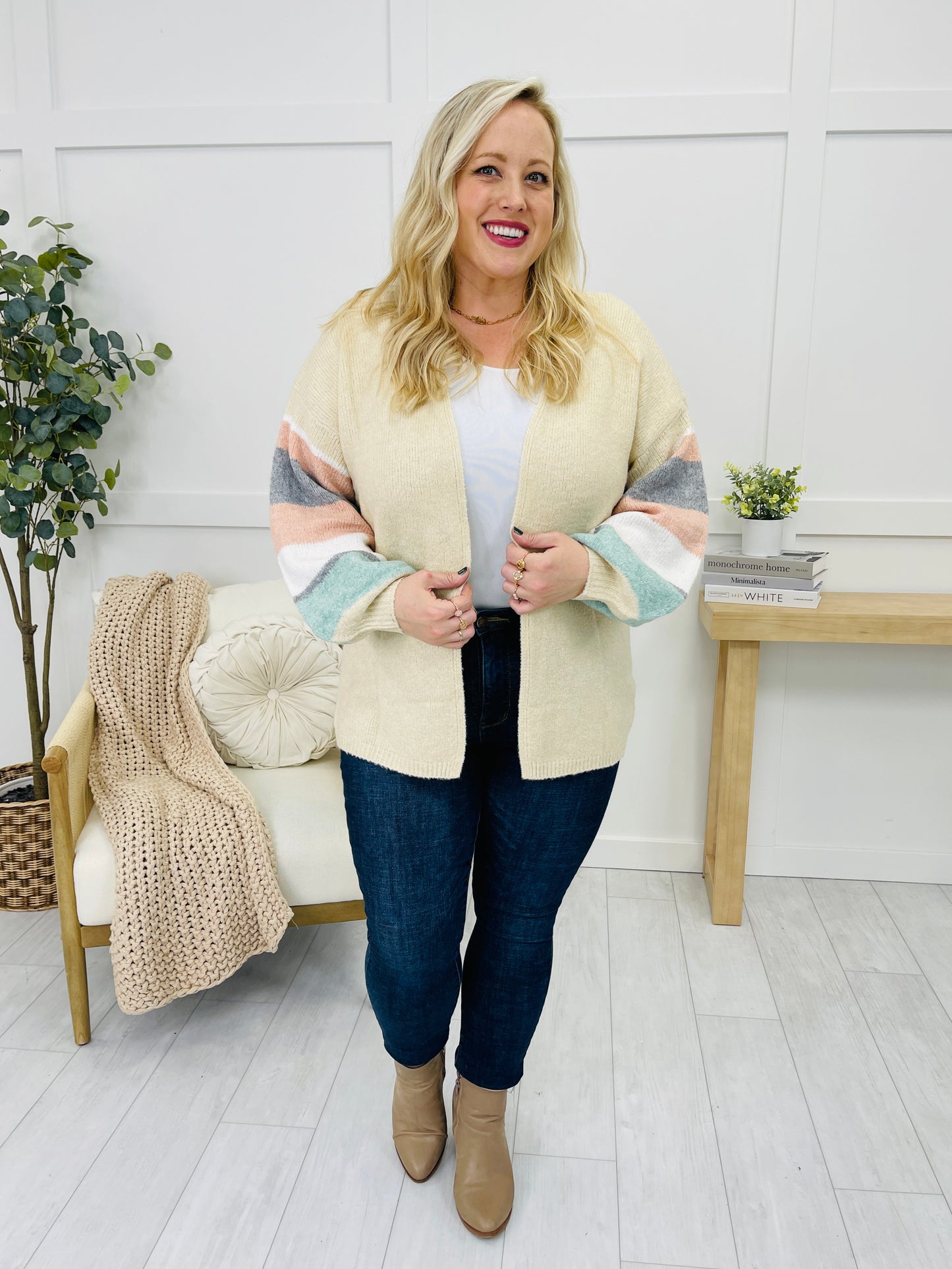 REG/CURVY Frosted Fleece Cardigan