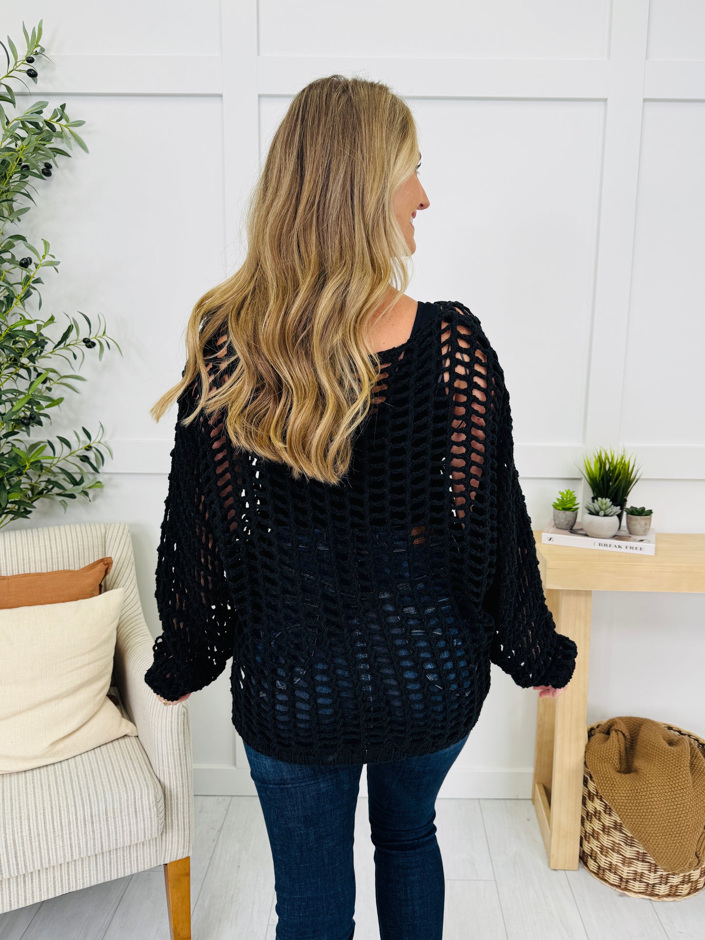 Airy Dream Top in Black