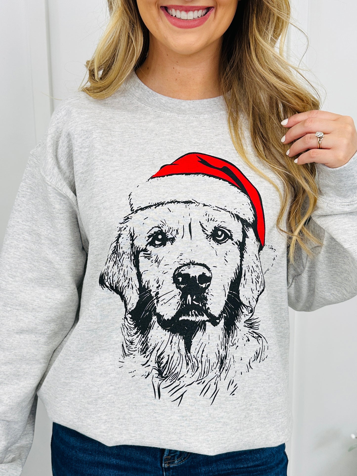 Jolly Golden Retriever Graphic Crewneck Sweatshirt