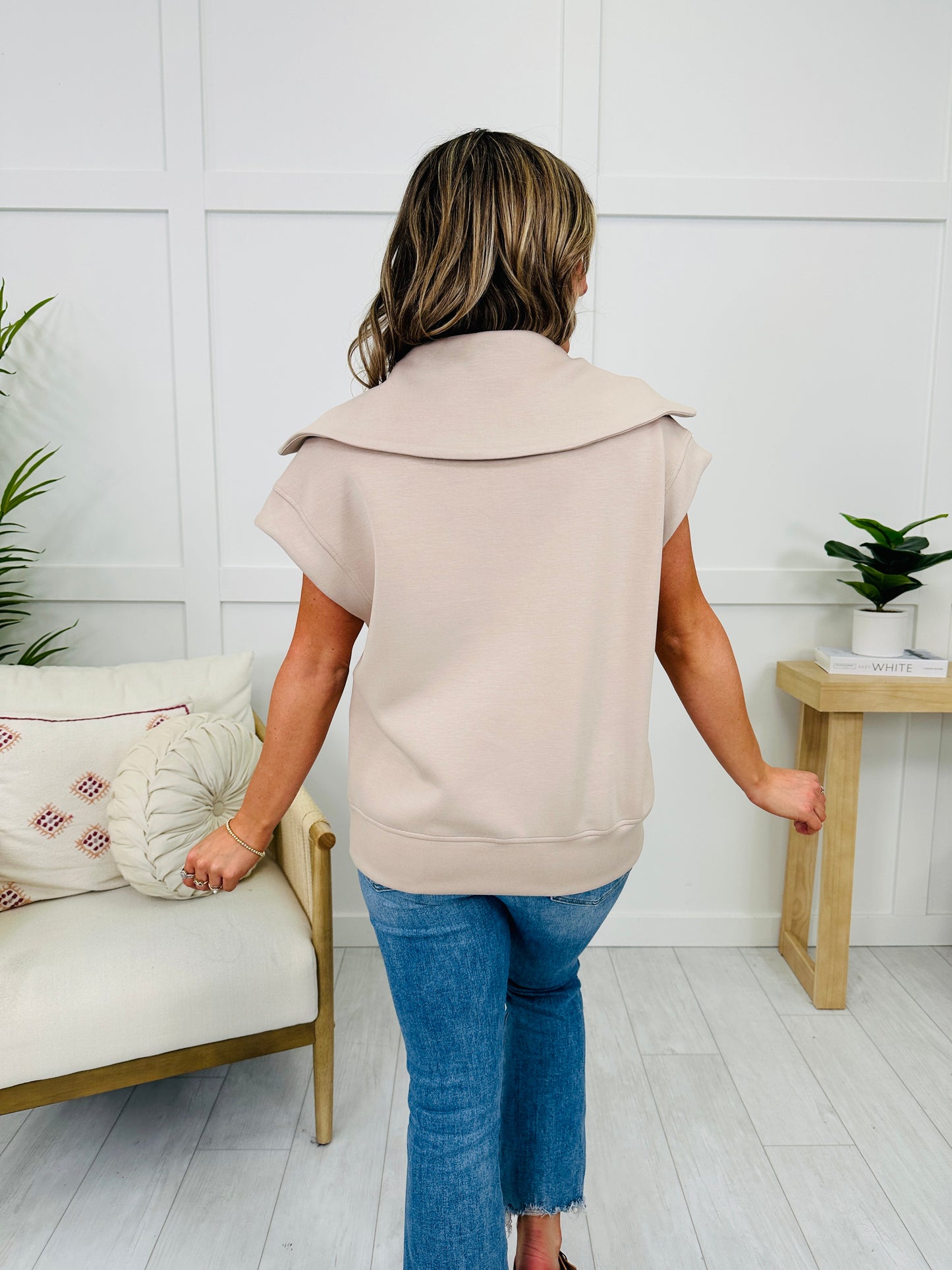 Super Scuba Short Sleeve Pullover in Taupe