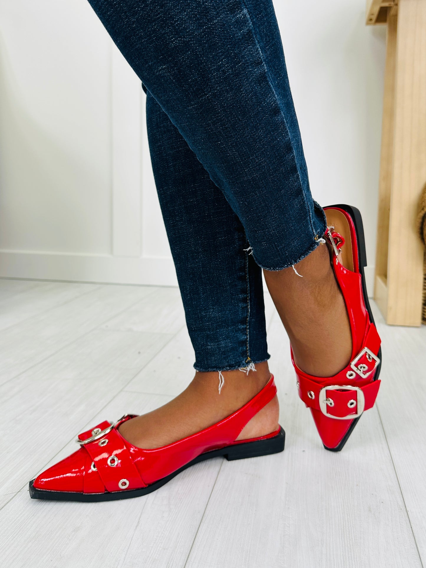 Gloss Factor Flat in Red