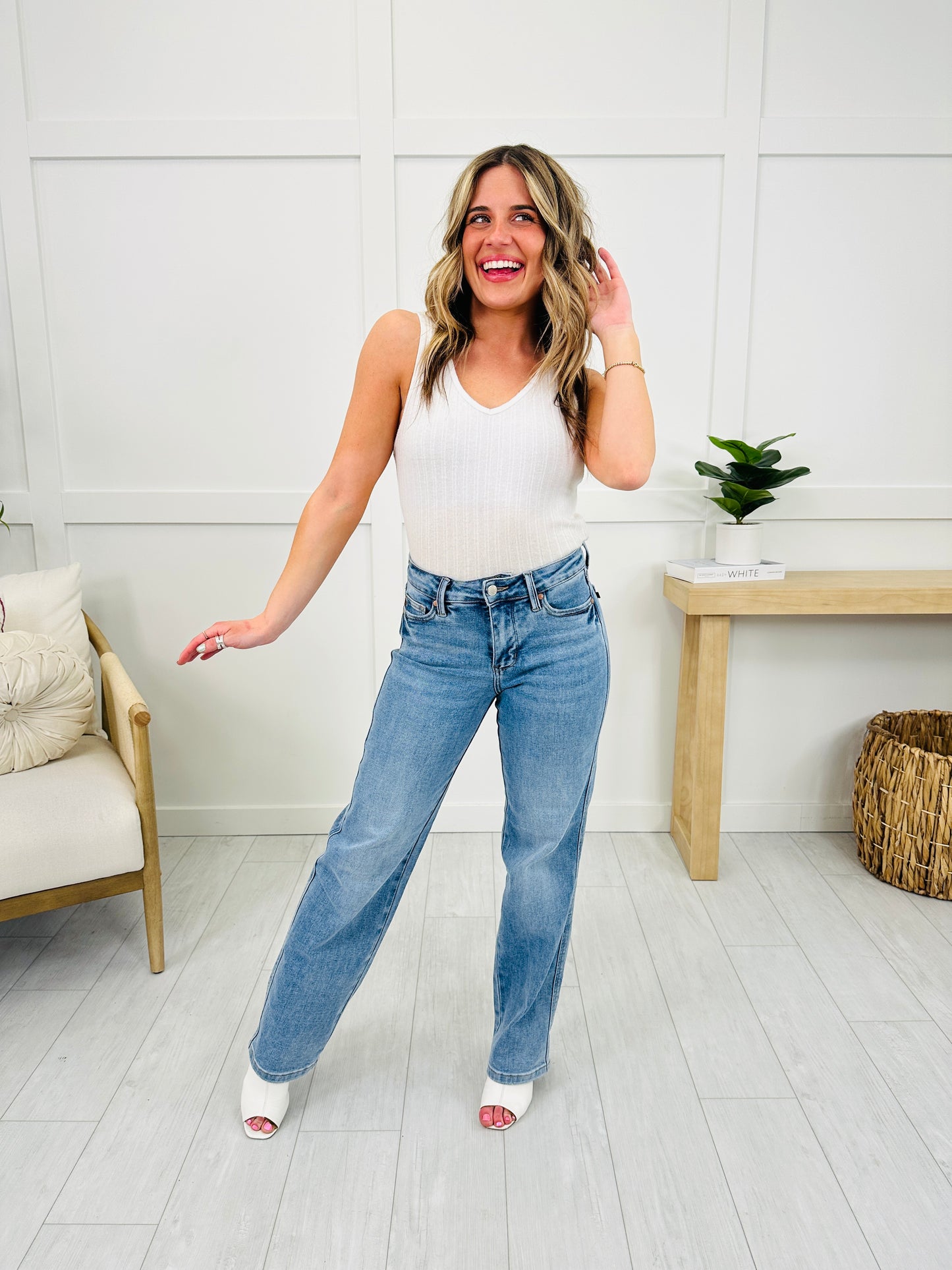 Judy Blue The Great Escape Straight Leg Jeans With Tummy Control