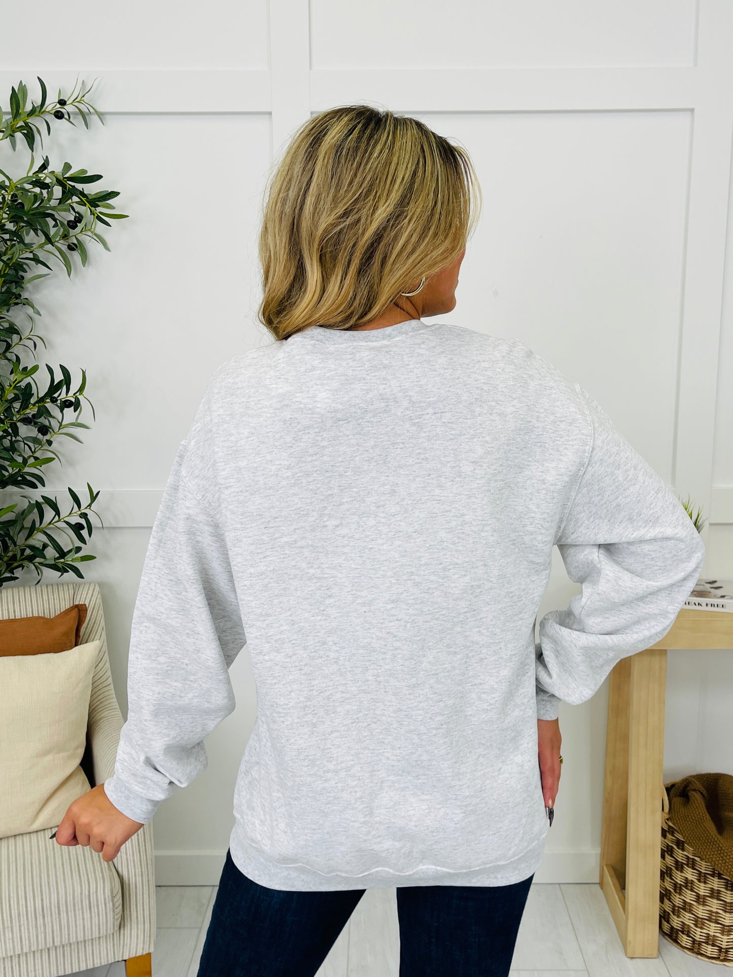 Savage Sweetheart Graphic Sweatshirt
