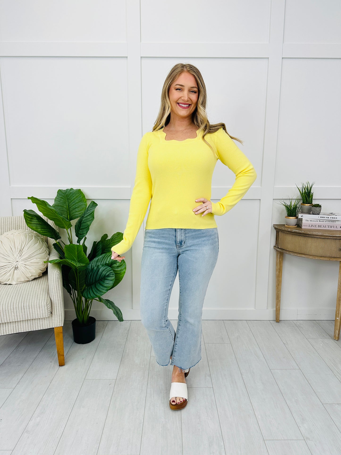 Daydream Curve Top In Multiple Colors