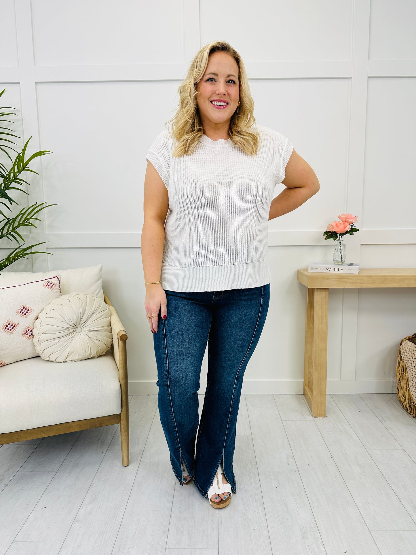 Lovervet REG/CURVY Front and Center Flare Jeans