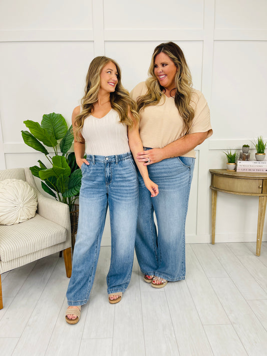 Judy Blue Effortlessly You Featherweight Jeans