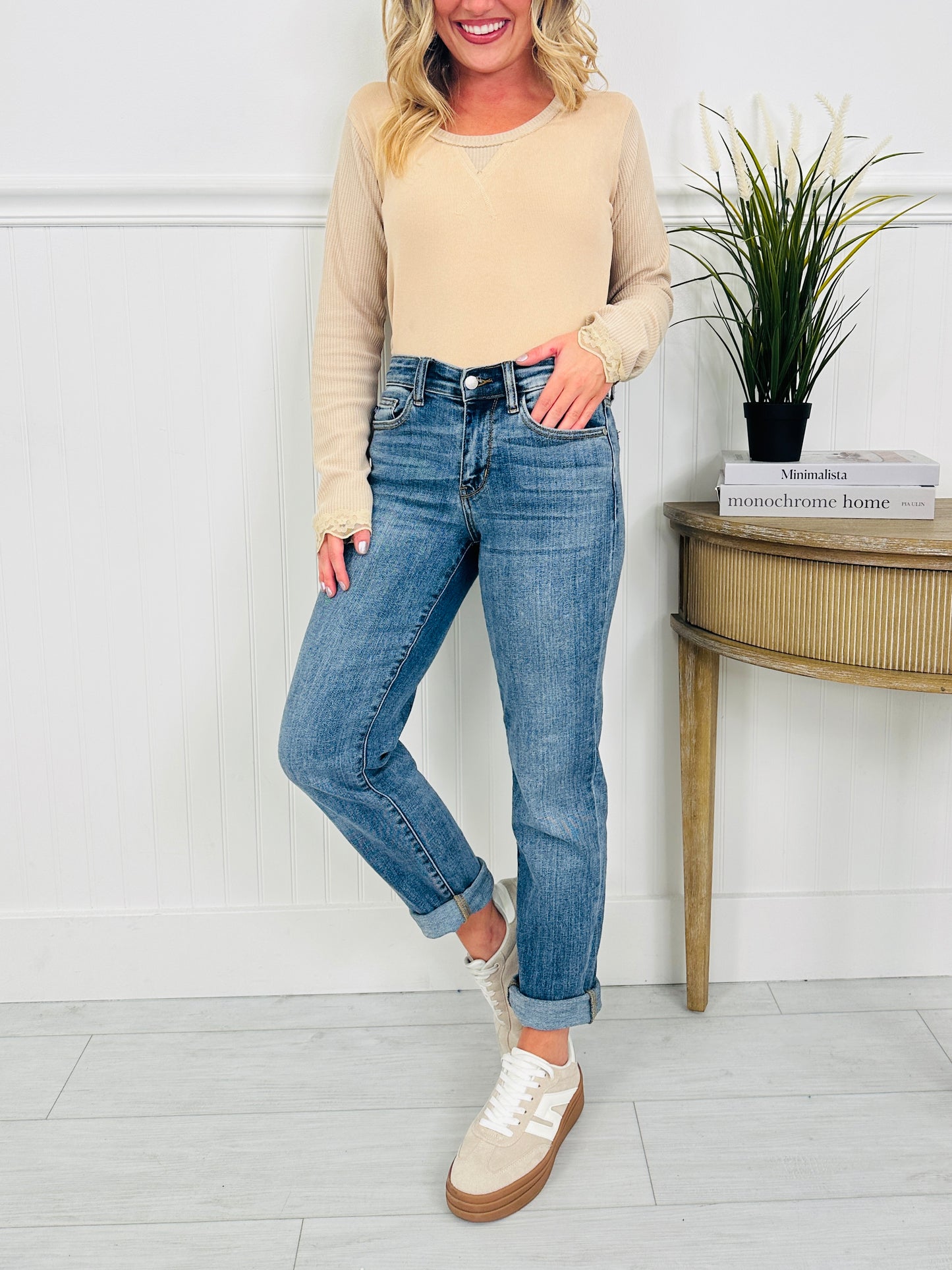 Judy Blue Instant Classic Slim Fit Jeans in Reg/Curvy
