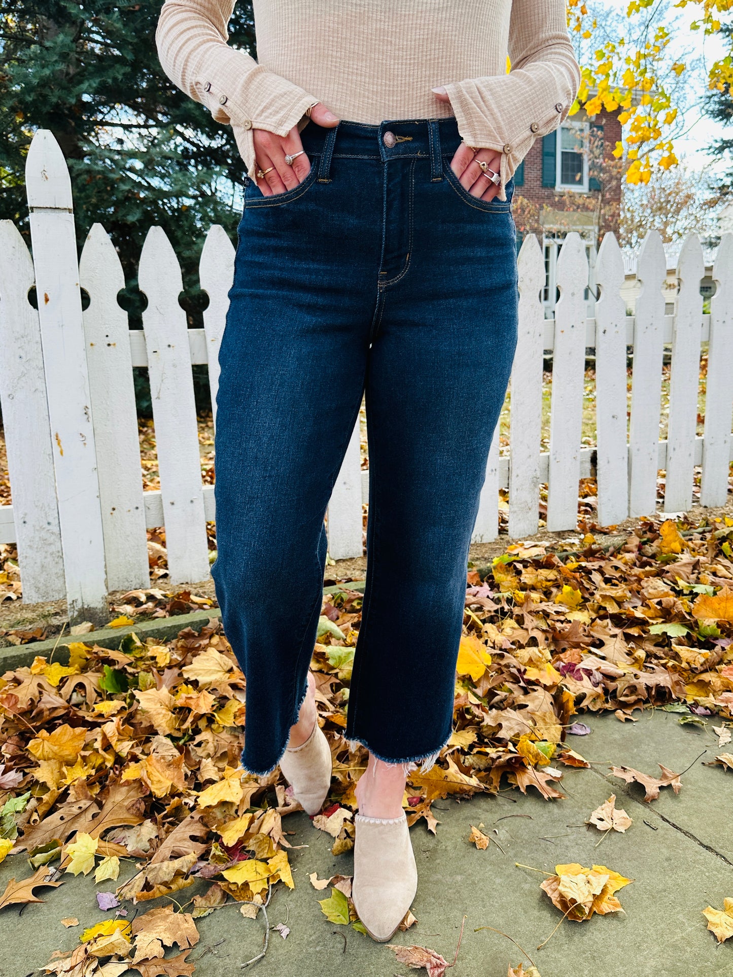 Judy Blue You Better Work It Wide Leg Jeans in Reg/Curvy