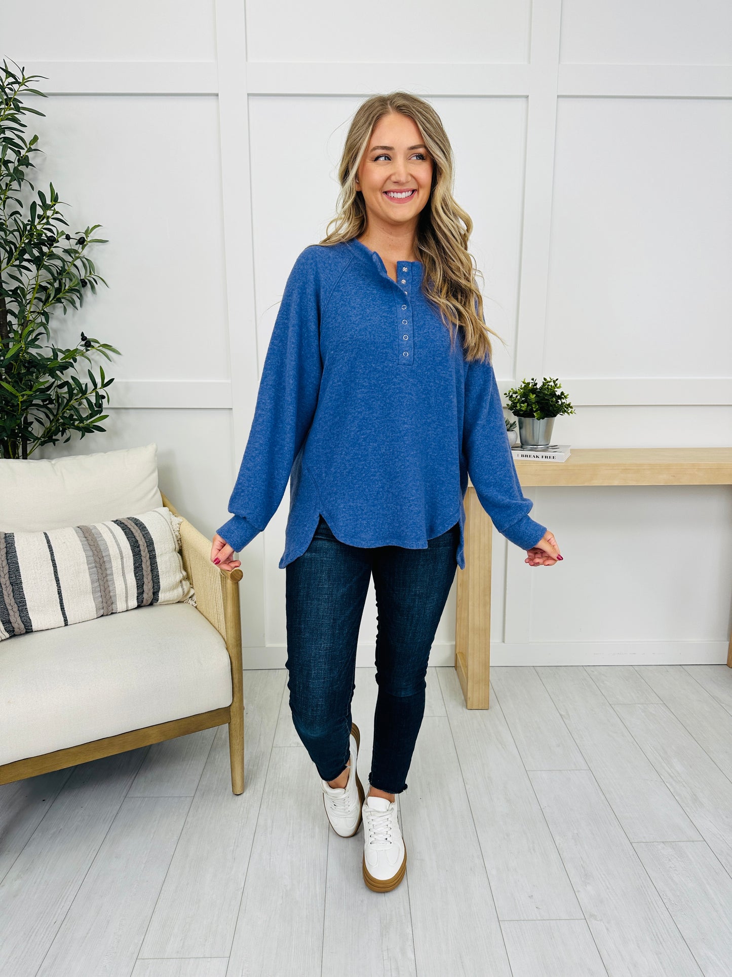 Snap Out Of It Top in Marlin