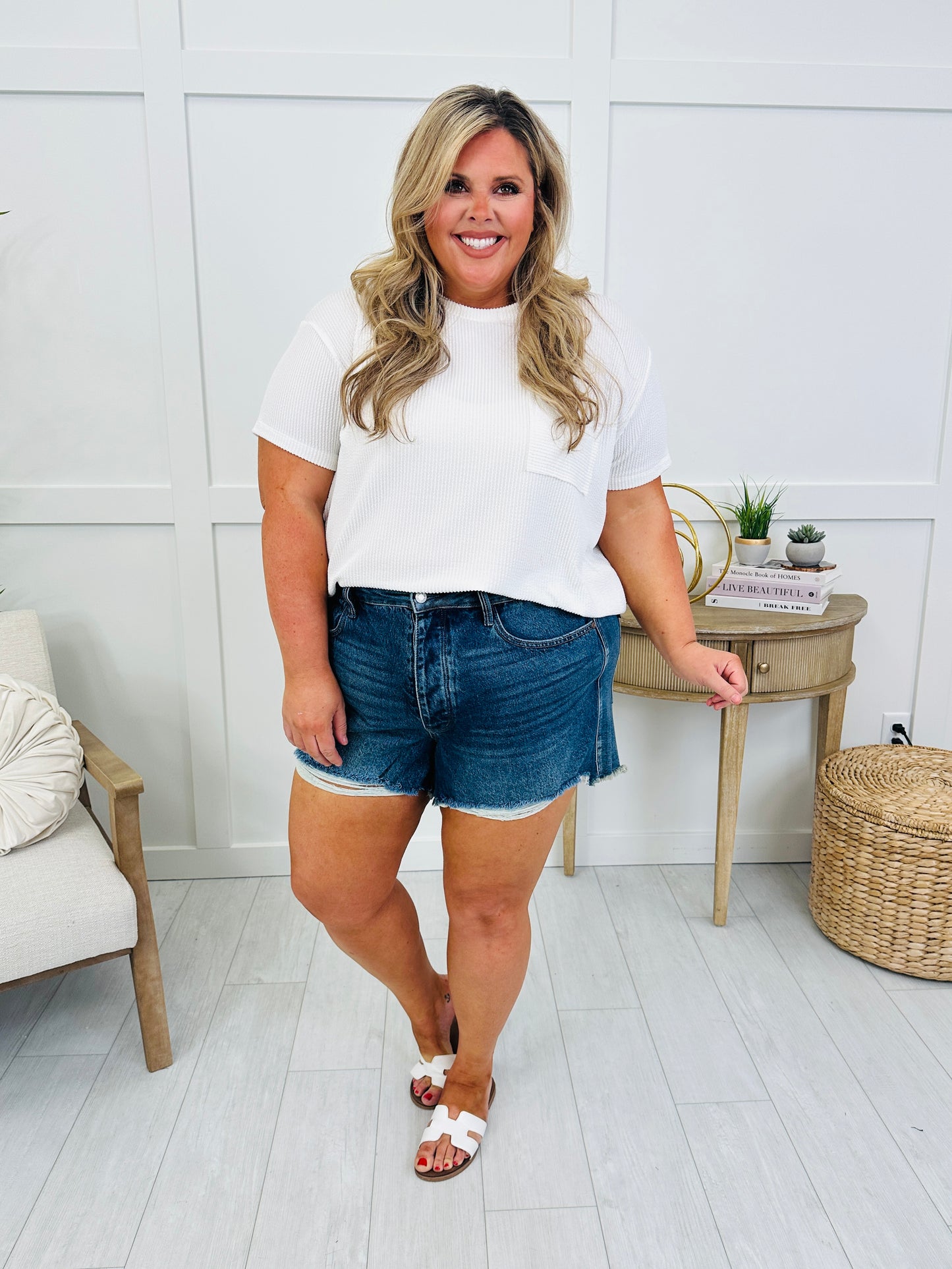 Judy Blue Cut to the Chase Rigid Magic Cut Off Shorts