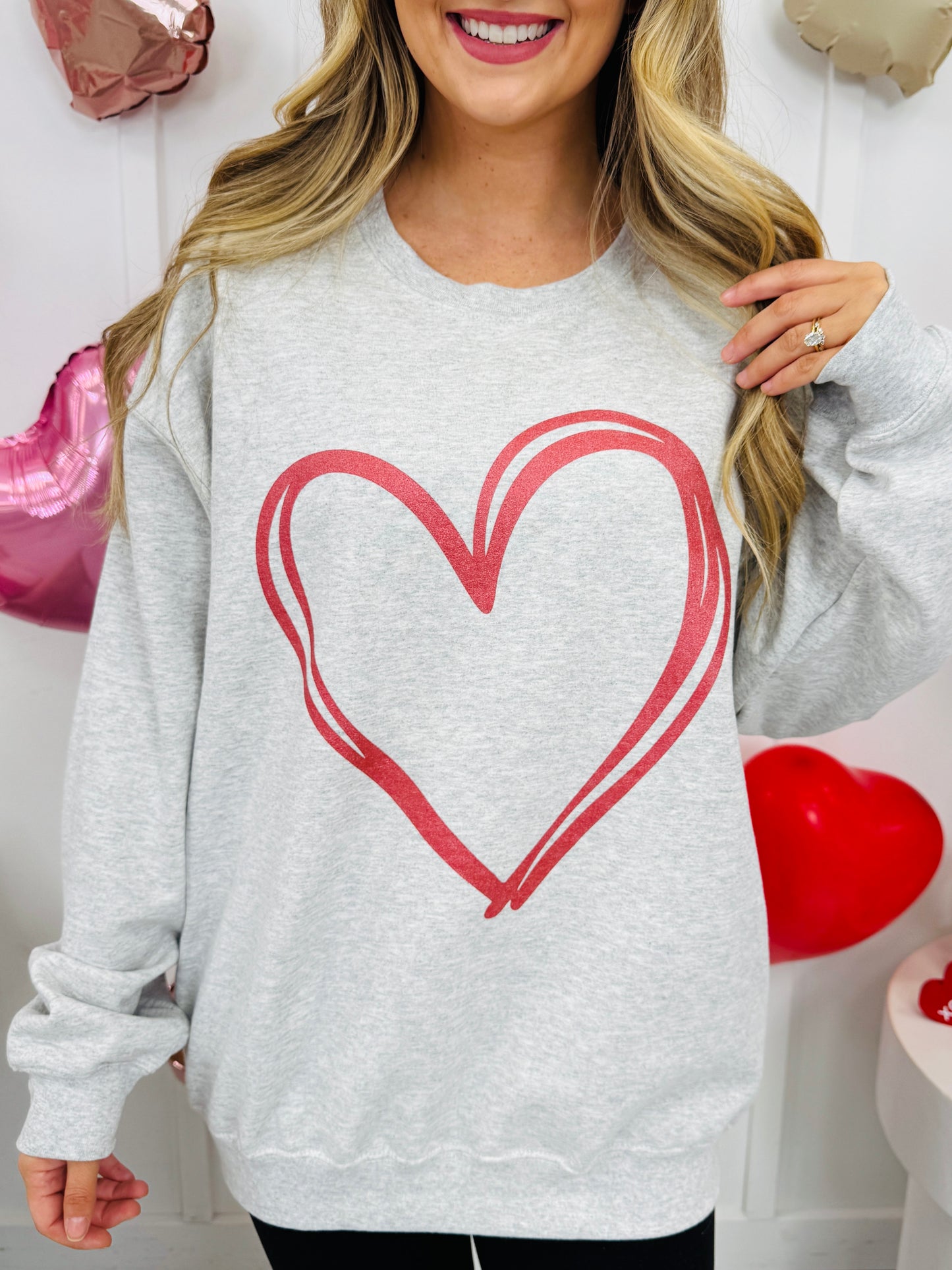 Red Metallic Heart Graphic Crewneck Sweatshirt