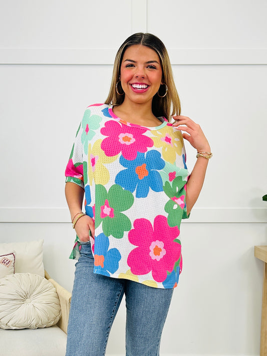 REG/CURVY Retro Petals Top