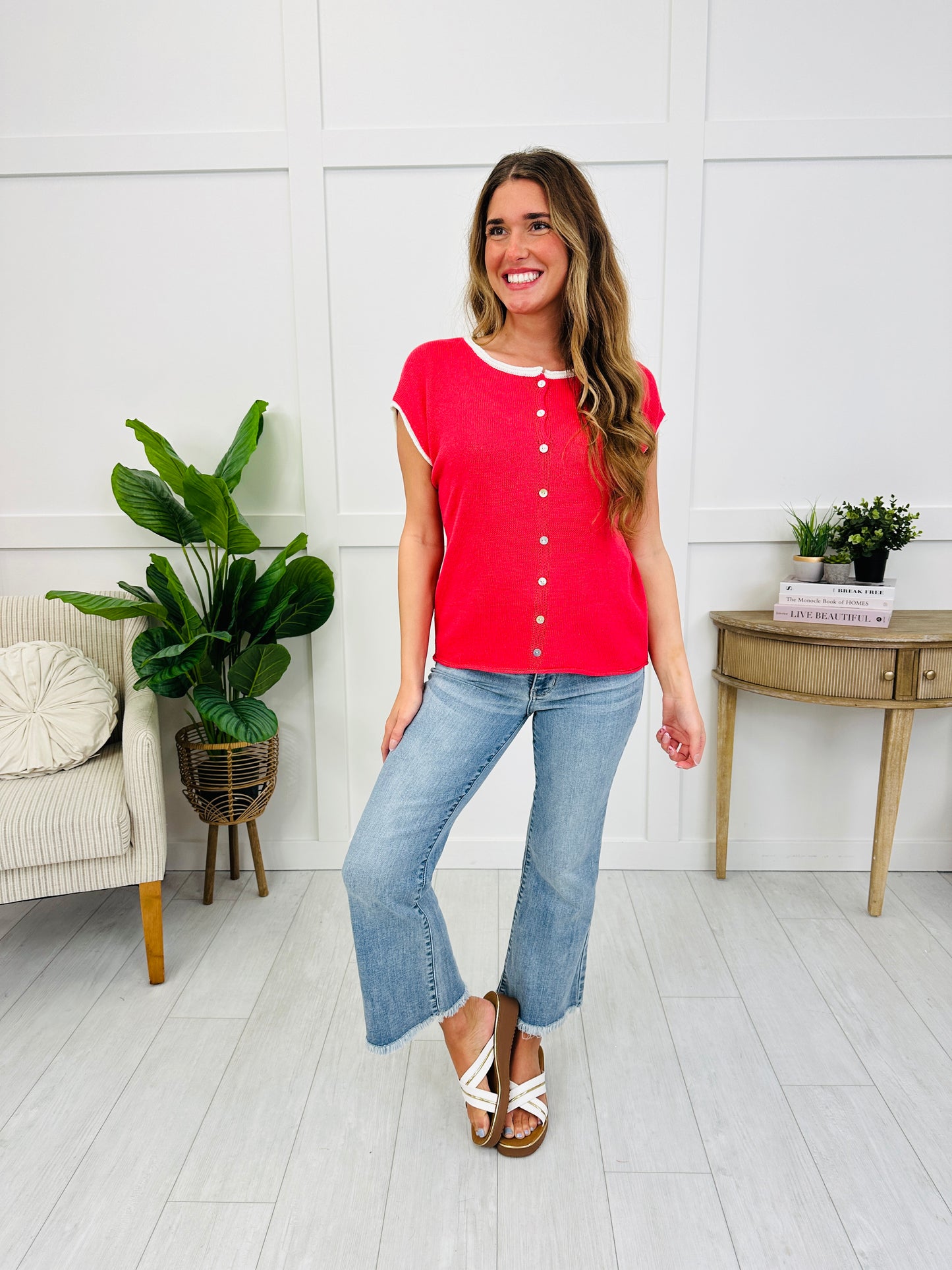 Daydream Button Top In Red
