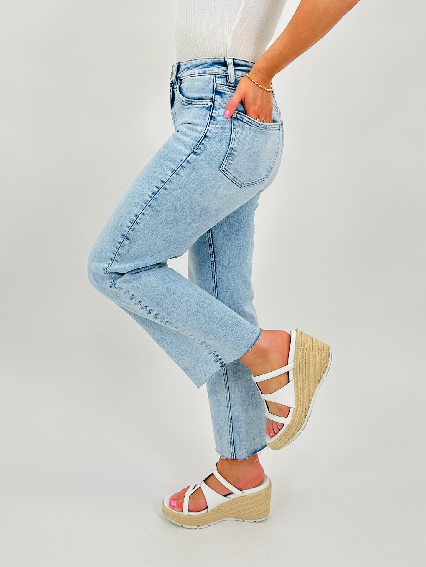 Can't Crop The Feeling MOCO Exclusive Tummy Control Cropped Wide Leg Jeans