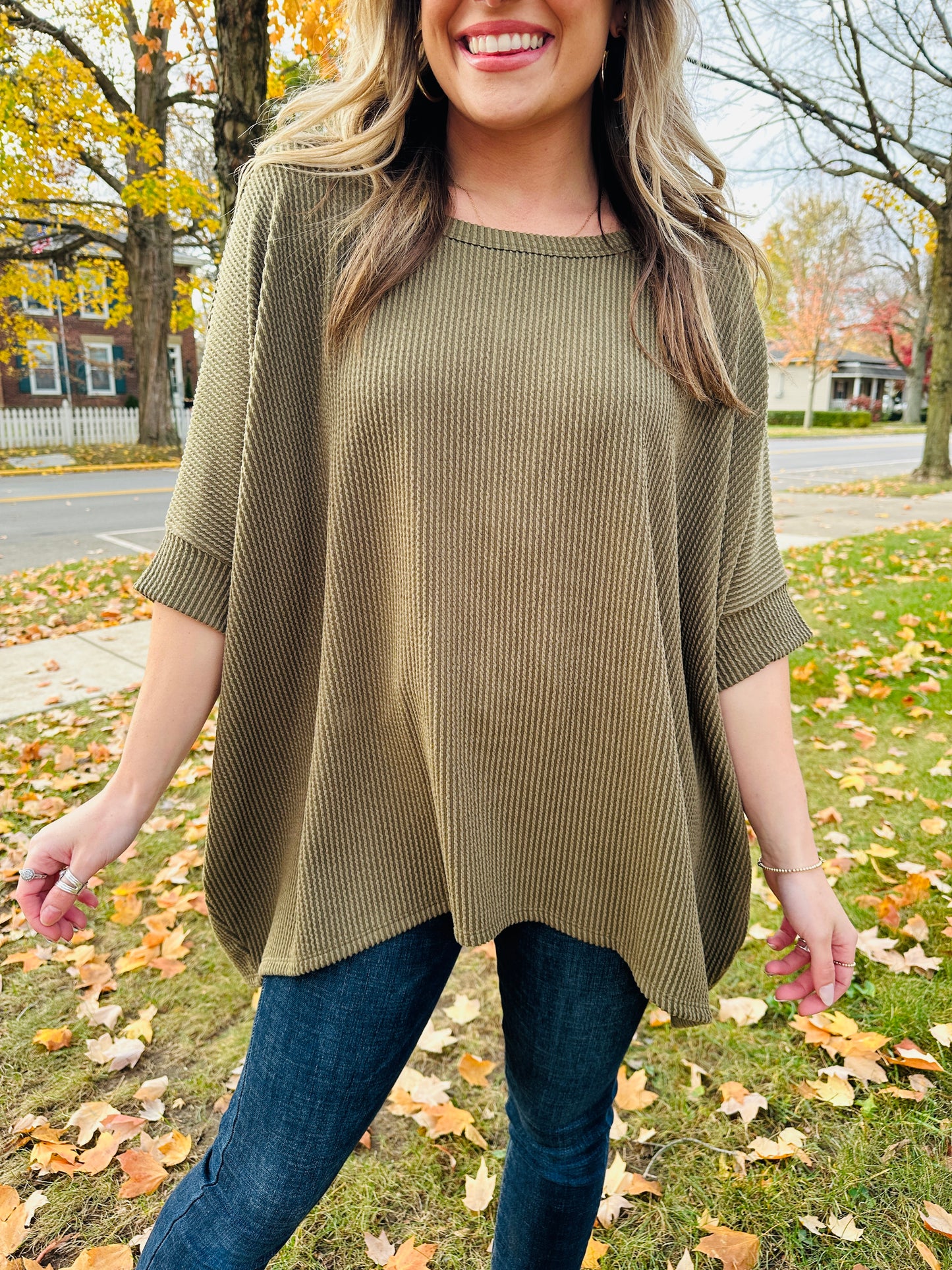 REG/CURVY Casual Charm Top- Multiple Colors!