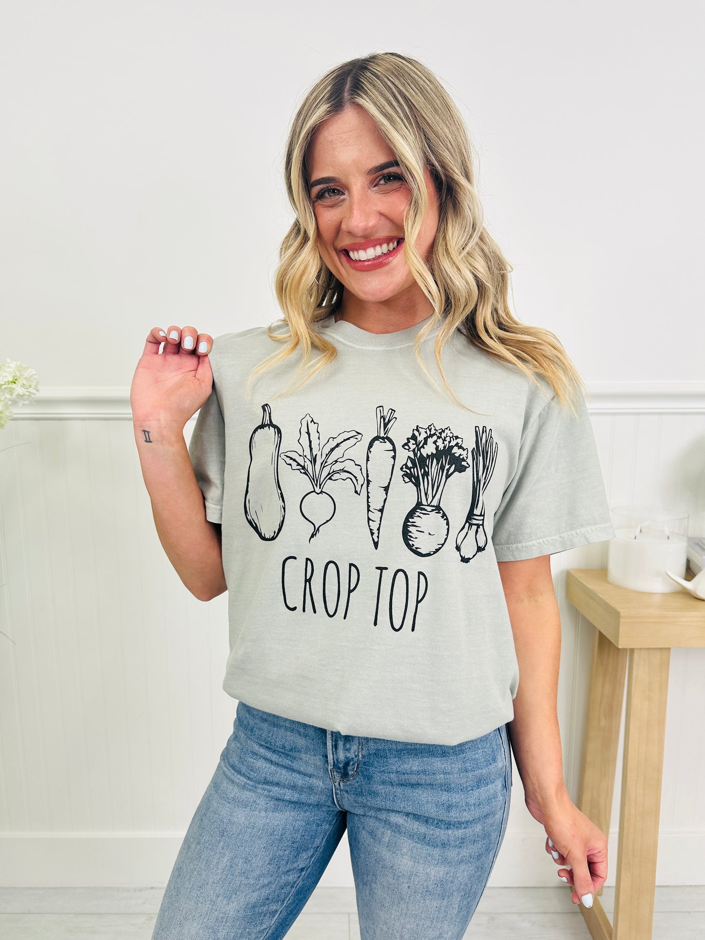 Crop Top Graphic Tee
