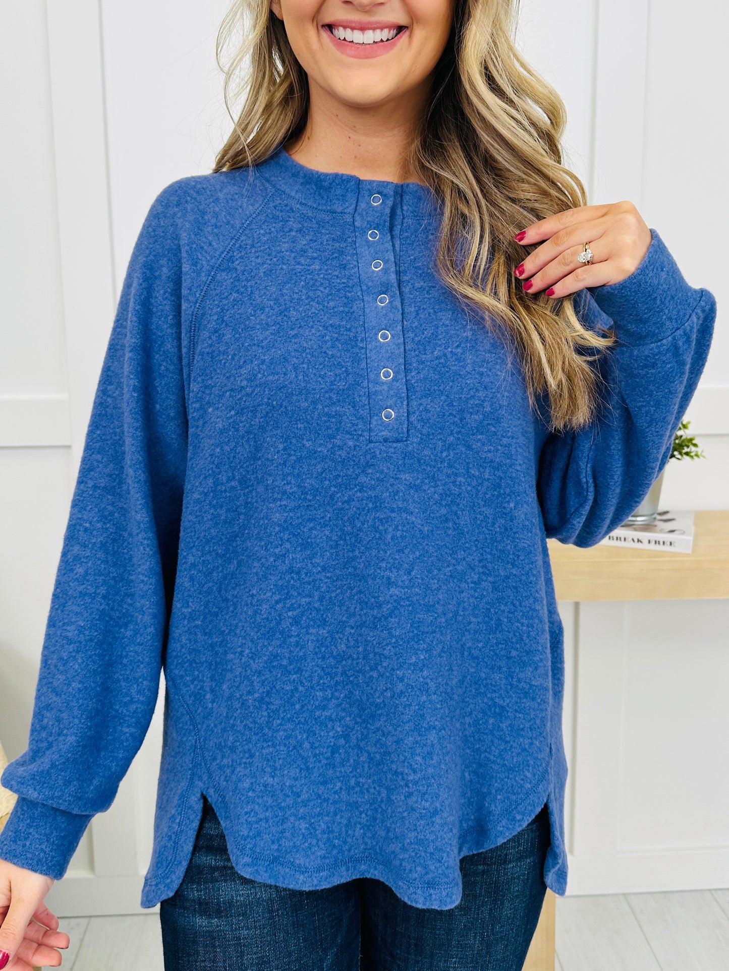 Snap Out Of It Top in Marlin