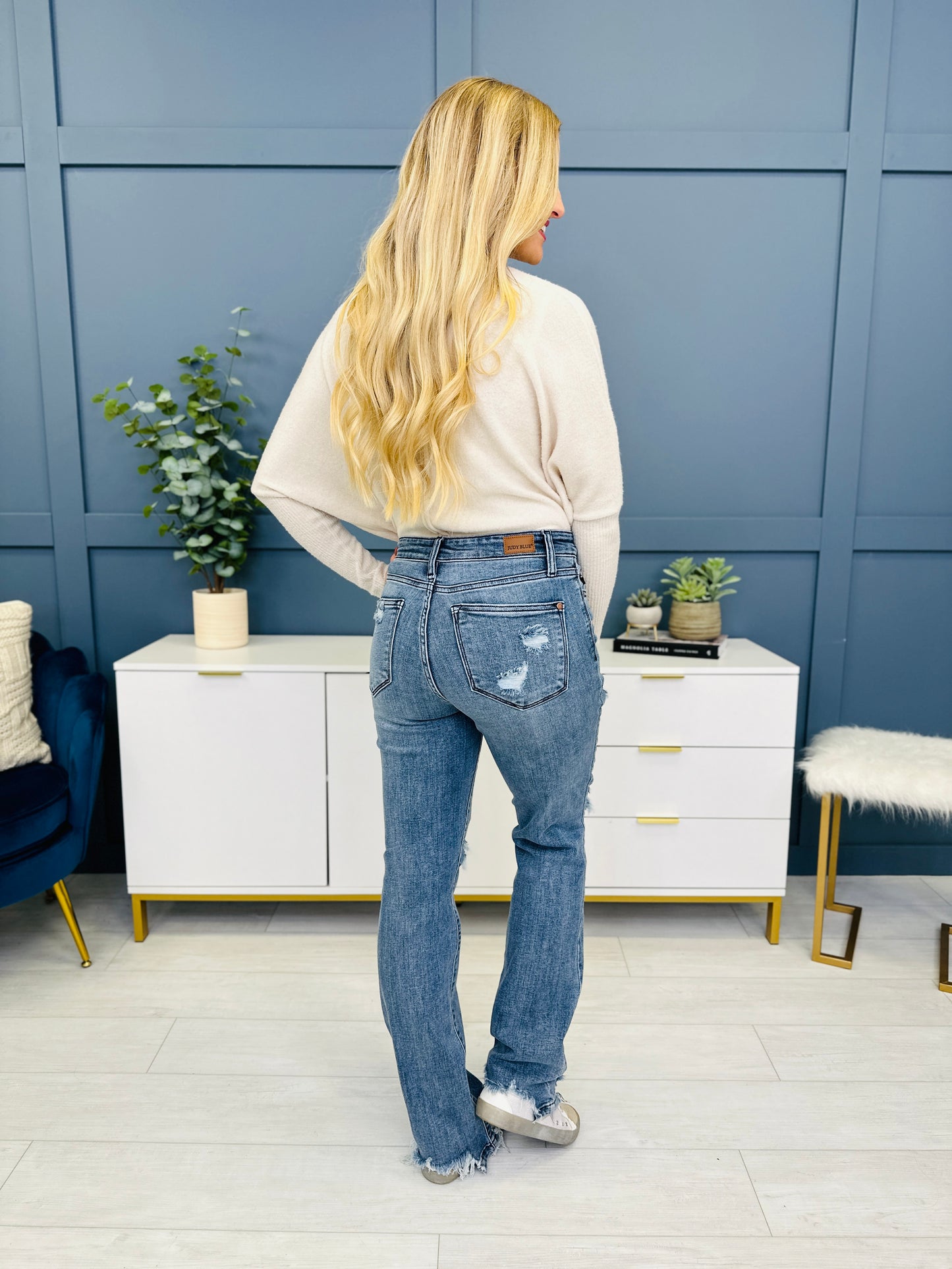 Judy Blue REG/CURVY Get Something Straight Mid Rise Jeans