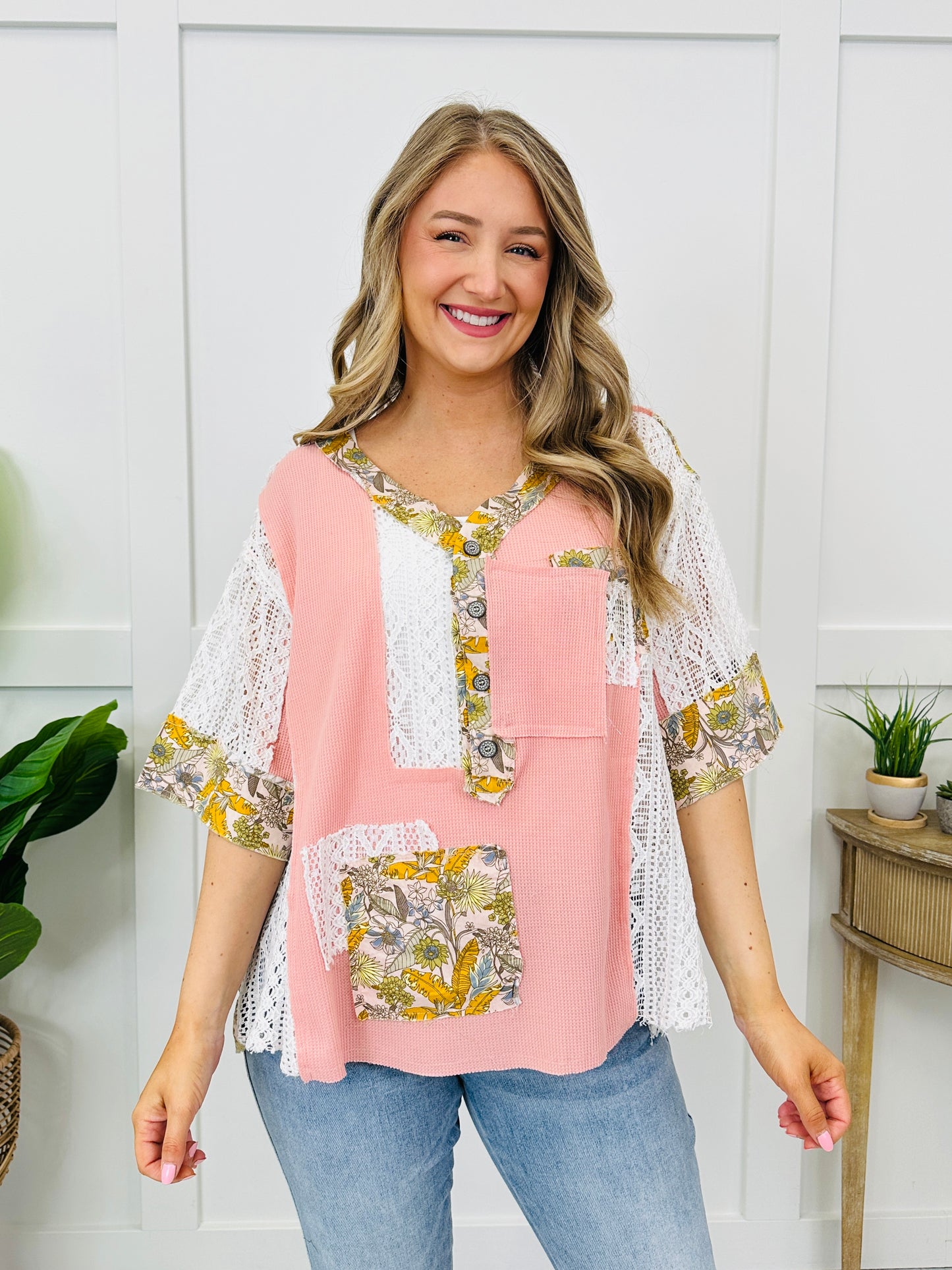 Wandering Mind Top in Salmon Pink