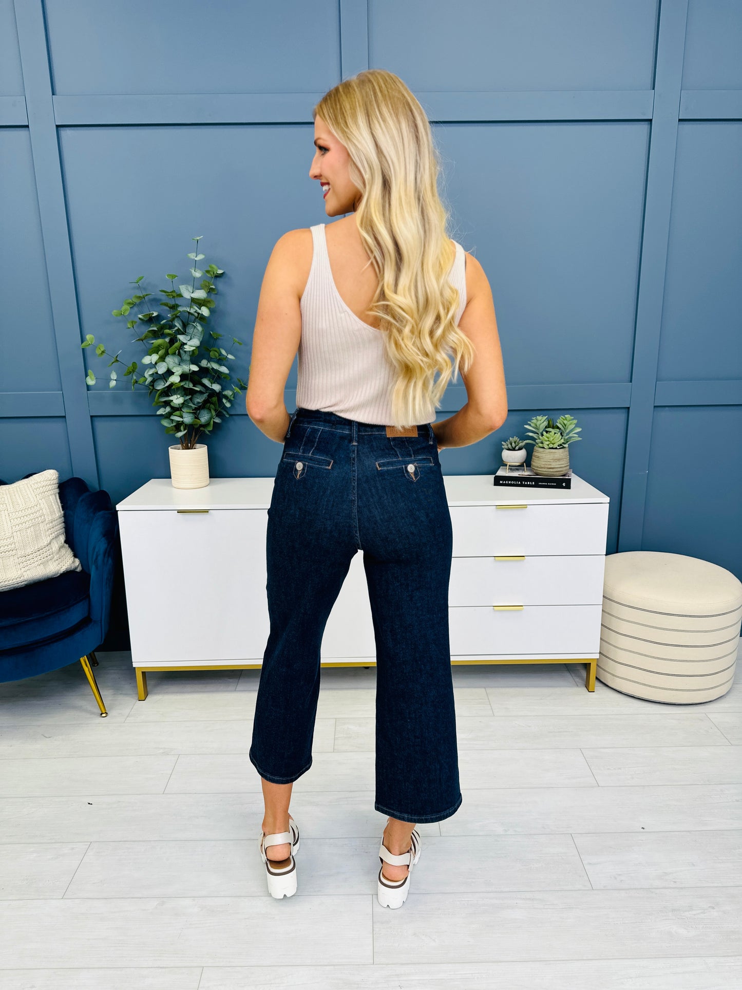 Judy Blue Tummy Control Everything You Want Wide Leg Cropped Jeans in Reg/Curvy