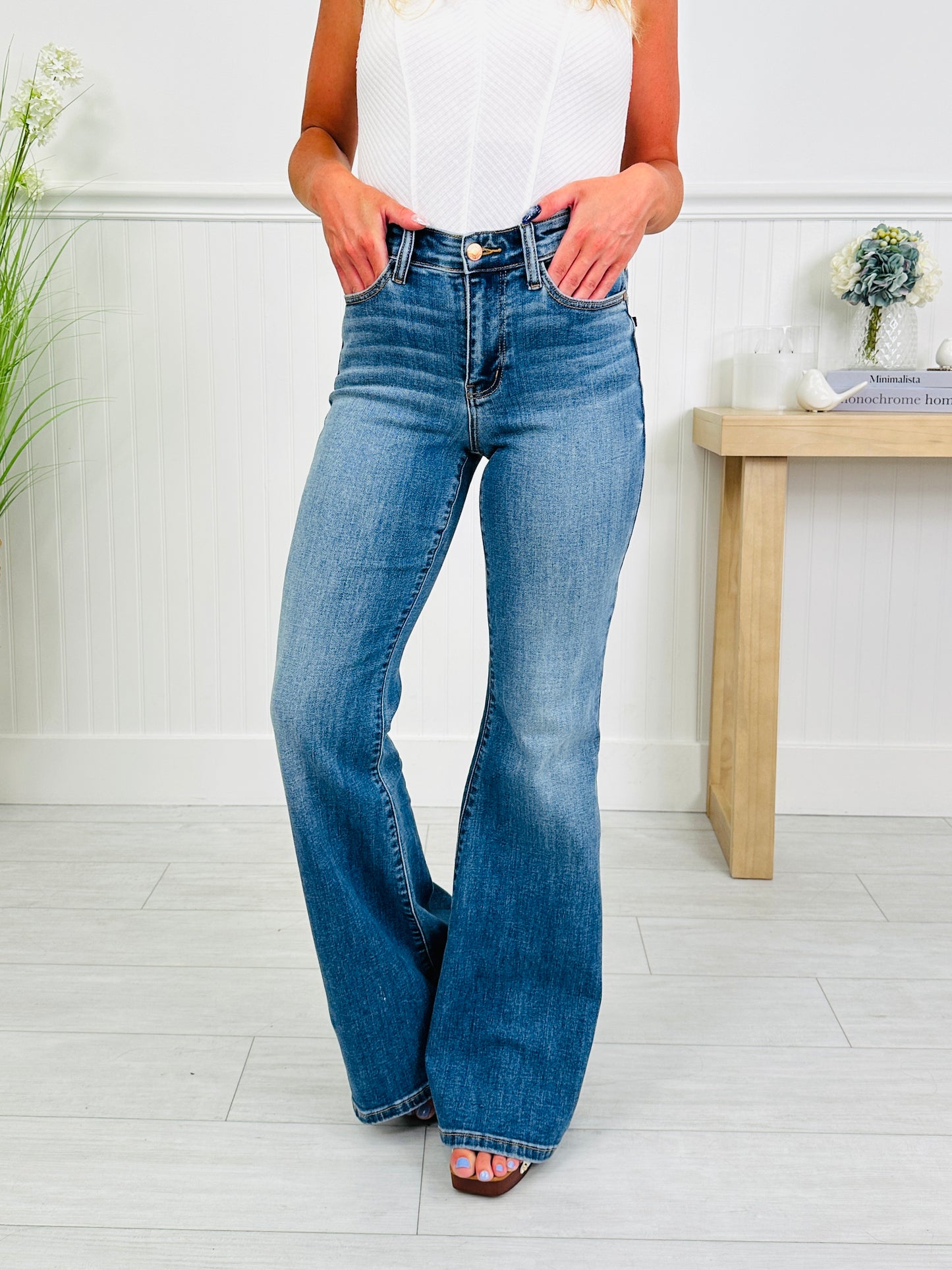 Judy Blue Turning Heads Flare Jeans