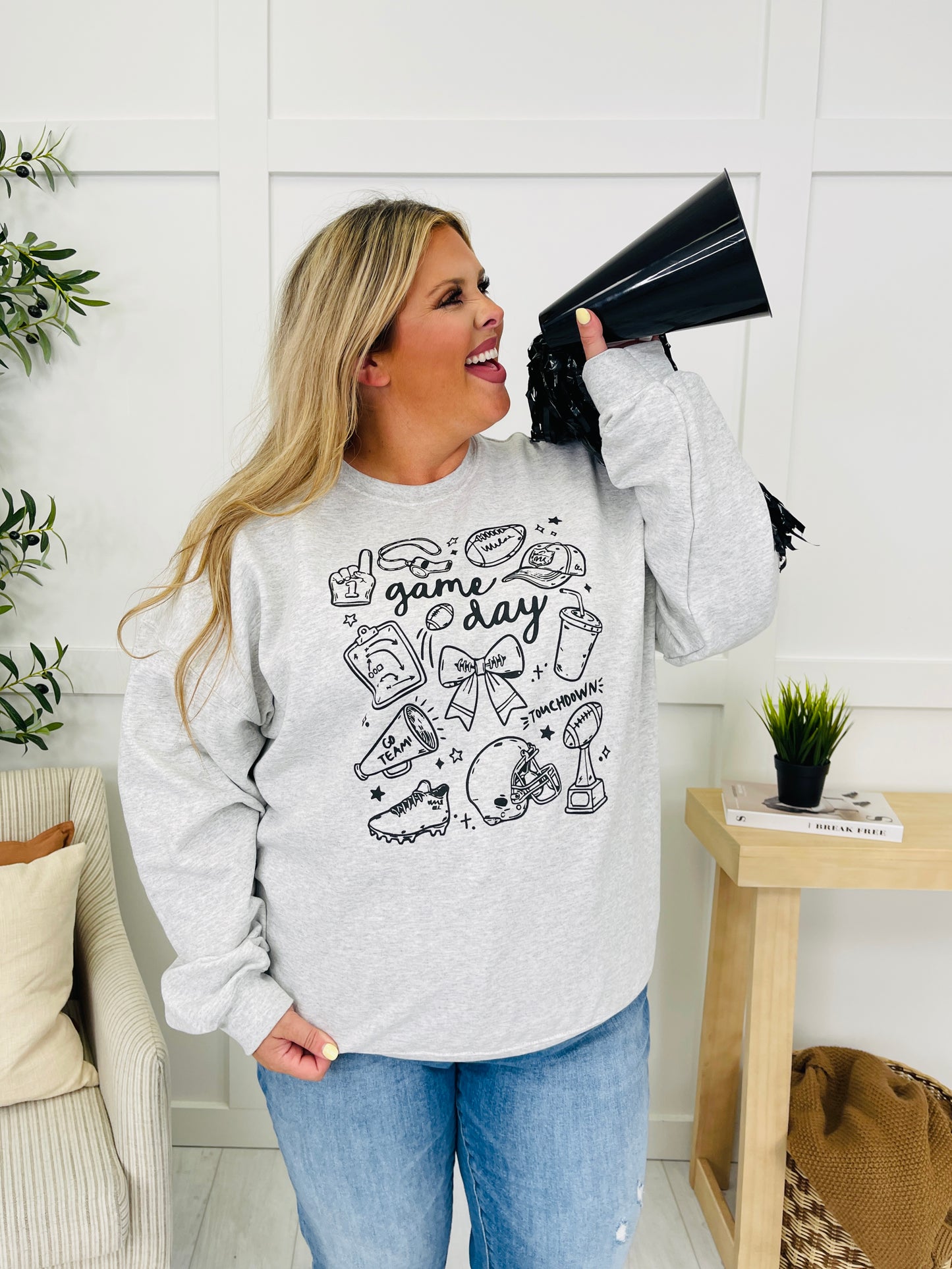 Game Day Touchdown Graphic Crewneck Sweatshirt
