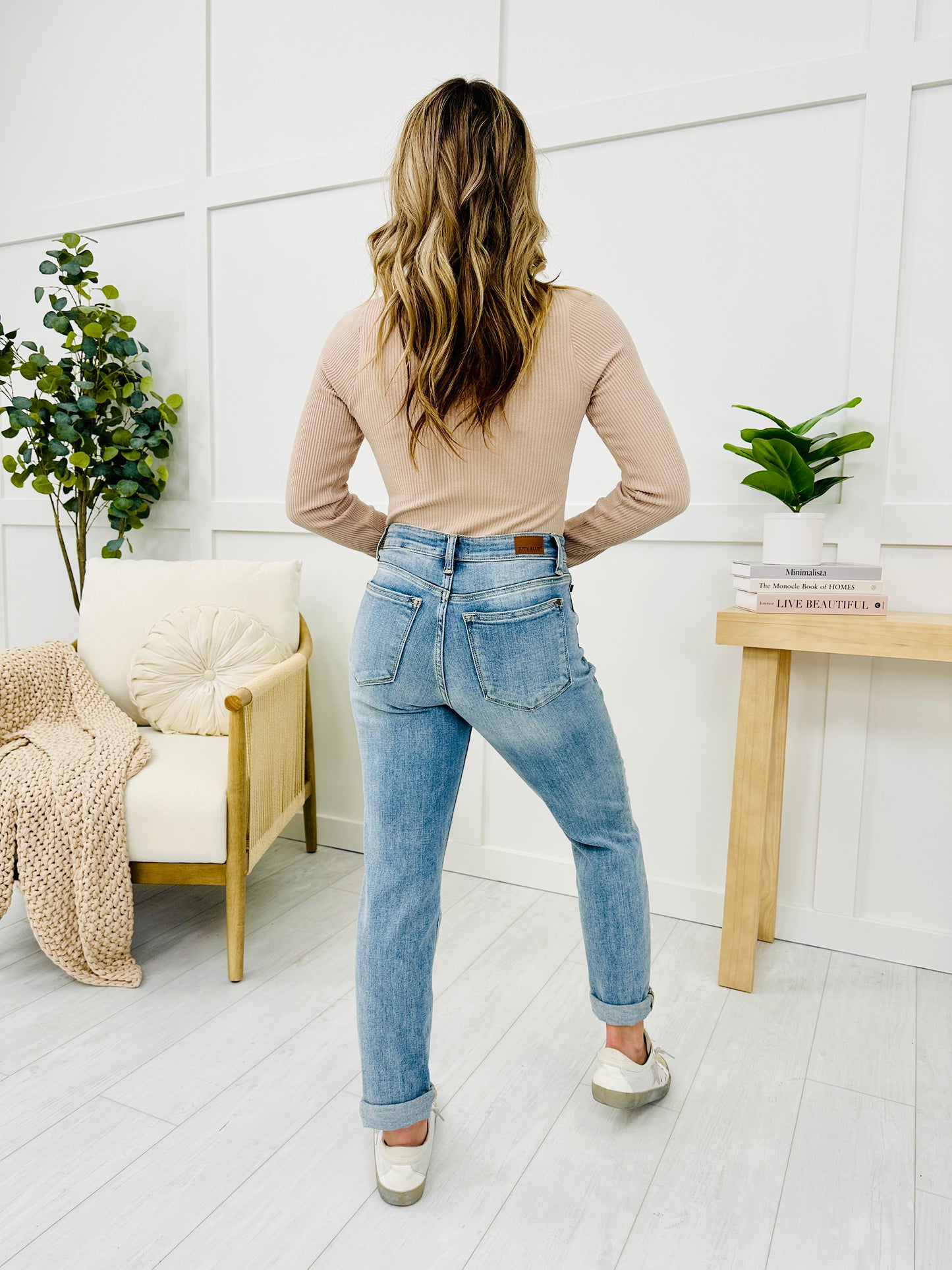 Judy Blue The Bleach Boys Midrise Boyfriend Jeans in Reg/Curvy