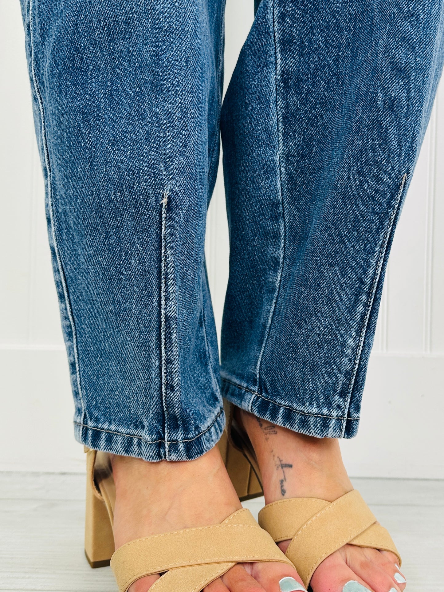Judy Blue Best Bet Barrel Jeans