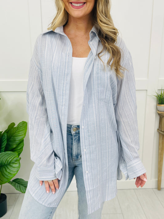 Blurred Horizons Top In Blue