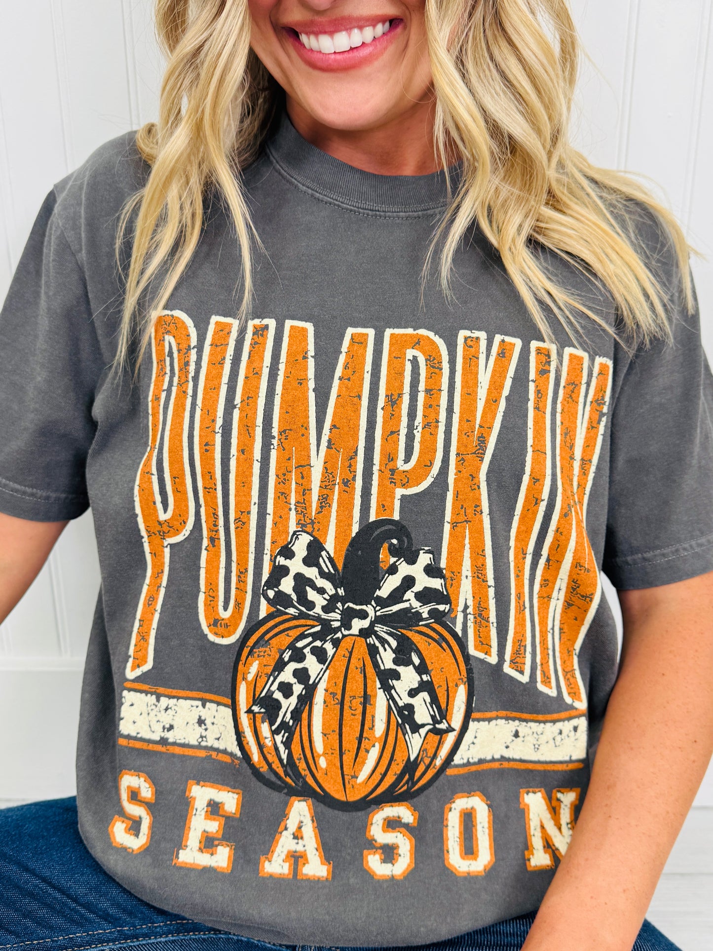 Vintage Pumpkin Season Graphic Tee