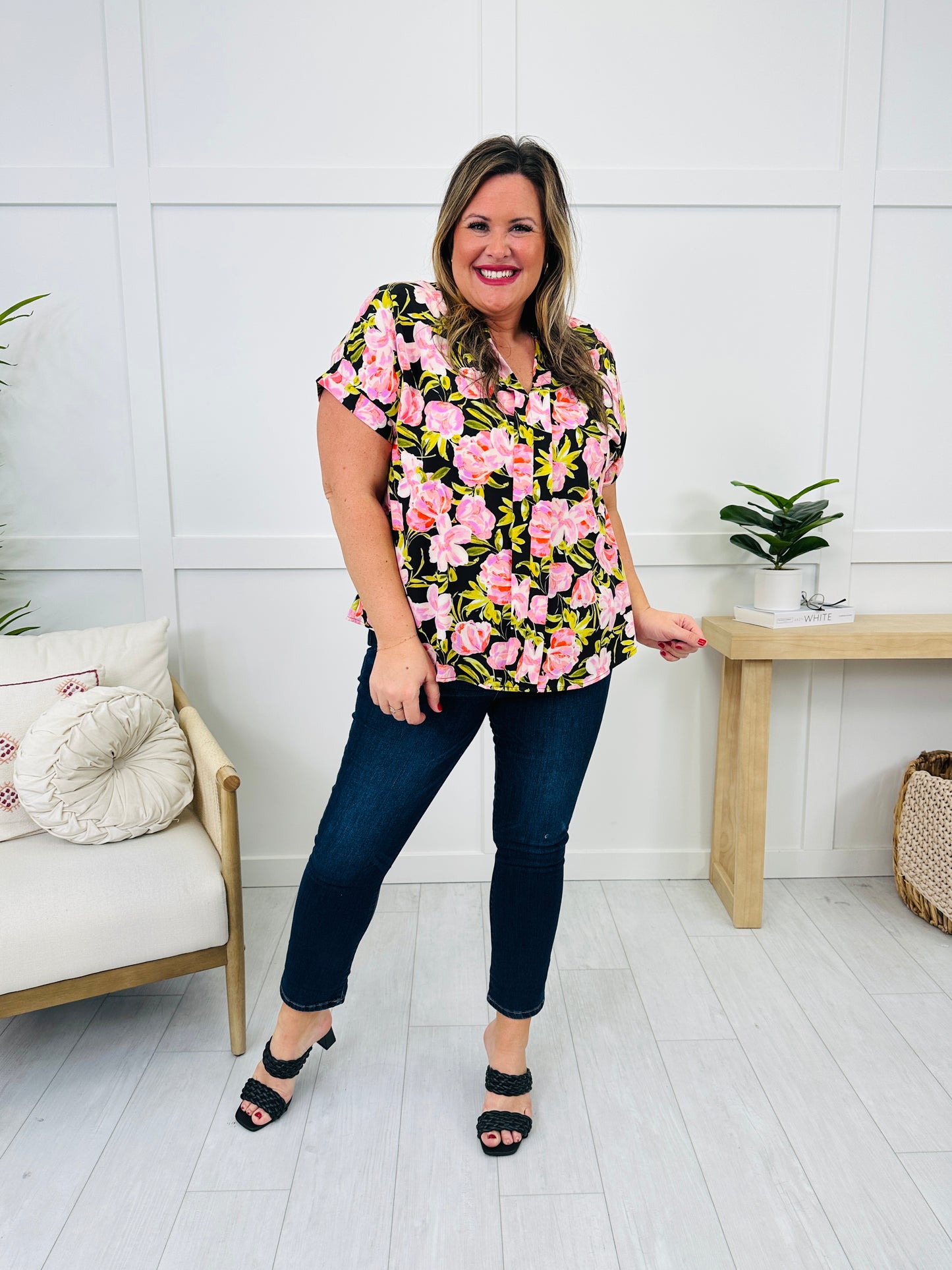 REG/CURVY Happiness In Bloom Top