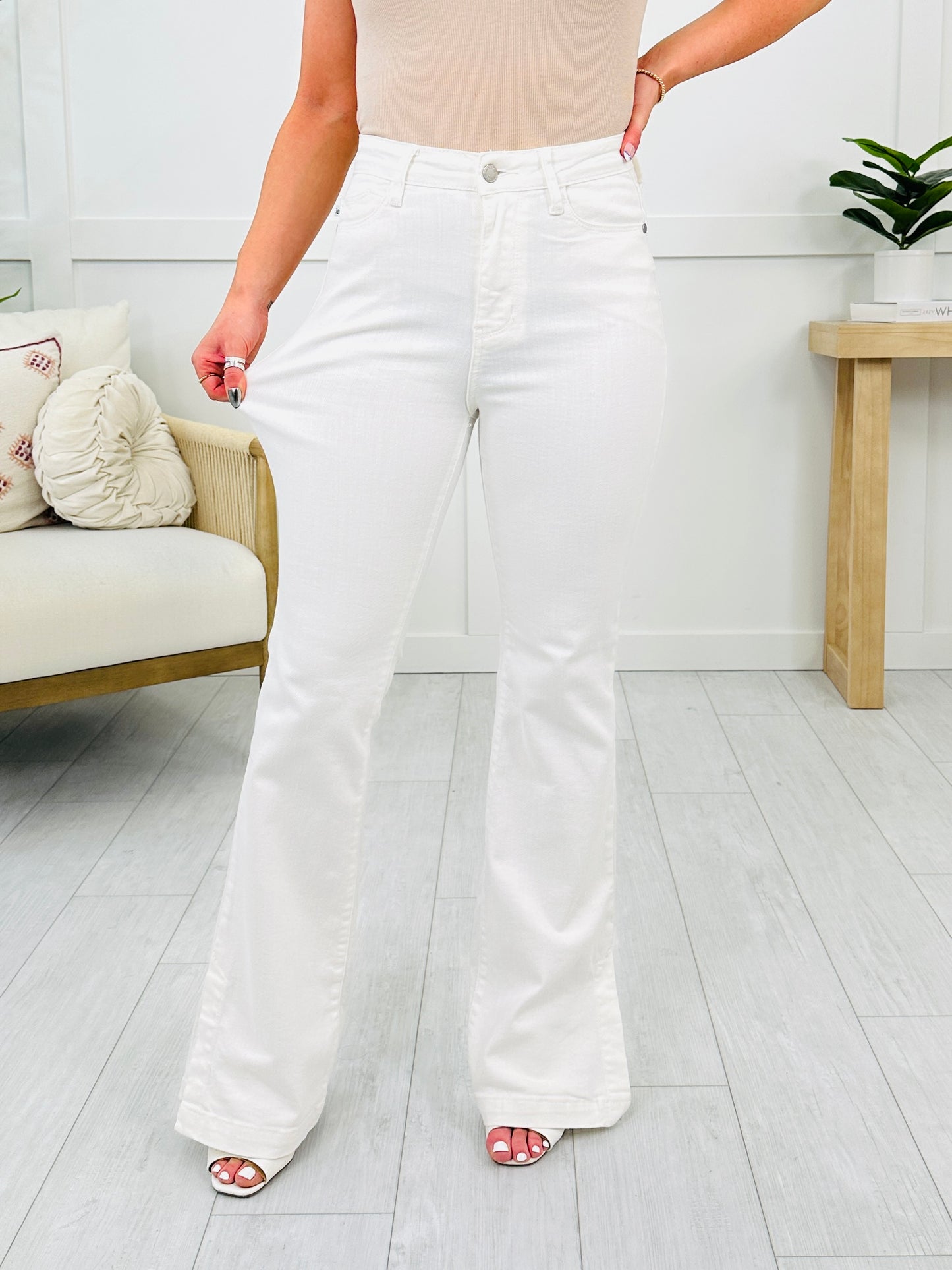 Judy Blue Something To See Side Slit Bootcut Jeans in White