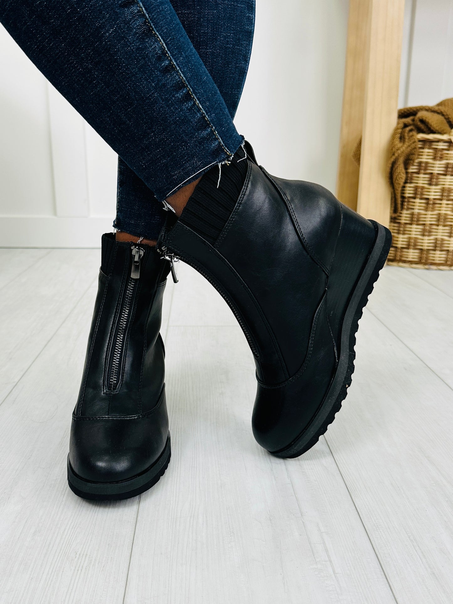 Uptown Lift Boots in Black