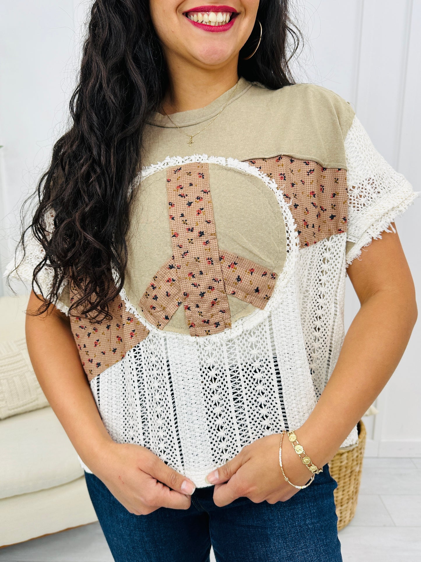 Vintage Peace Top In Taupe Multi