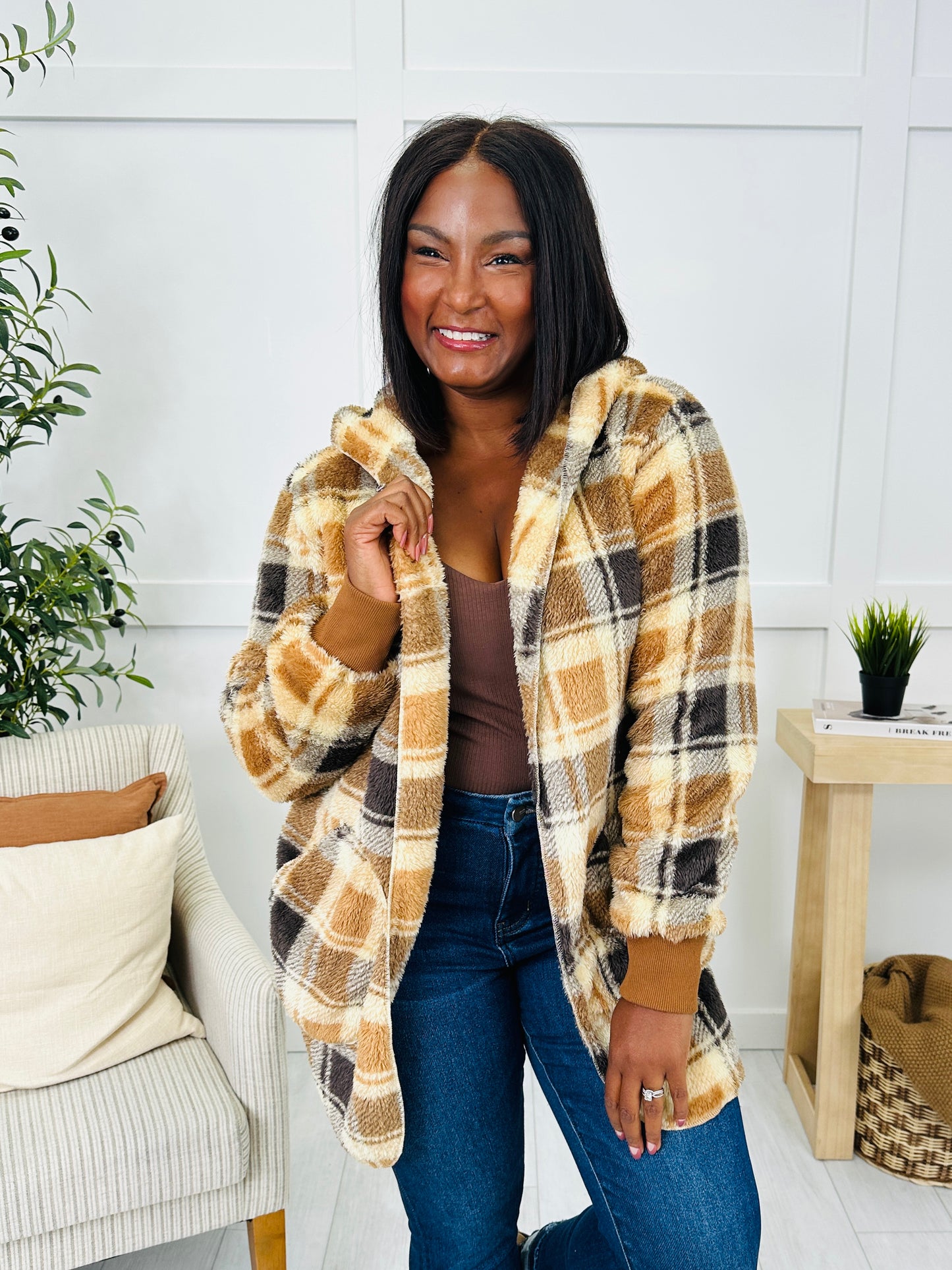 Luxe In The Wild Jacket In Camel
