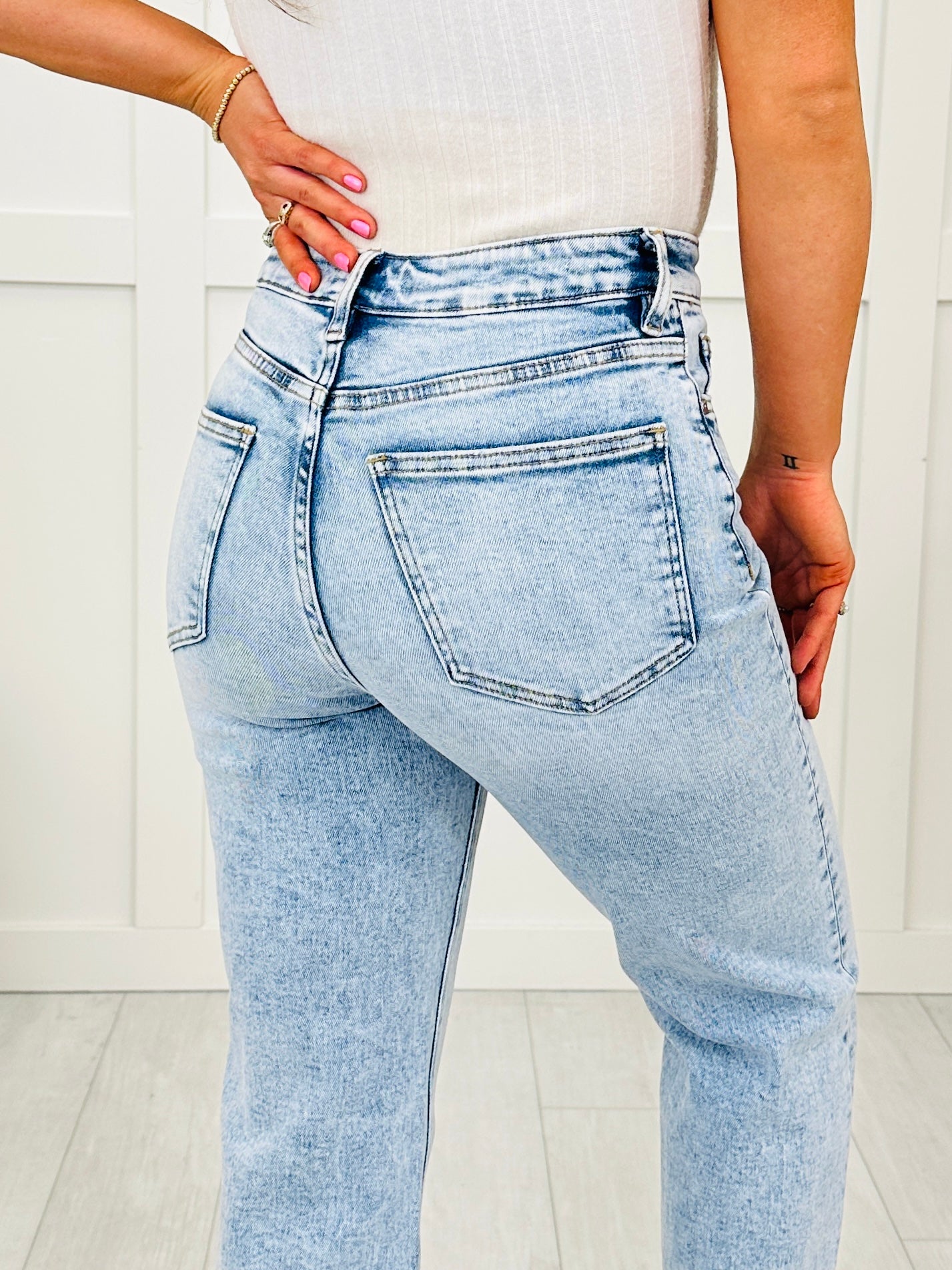 Can't Crop The Feeling MOCO Exclusive Tummy Control Cropped Wide Leg Jeans