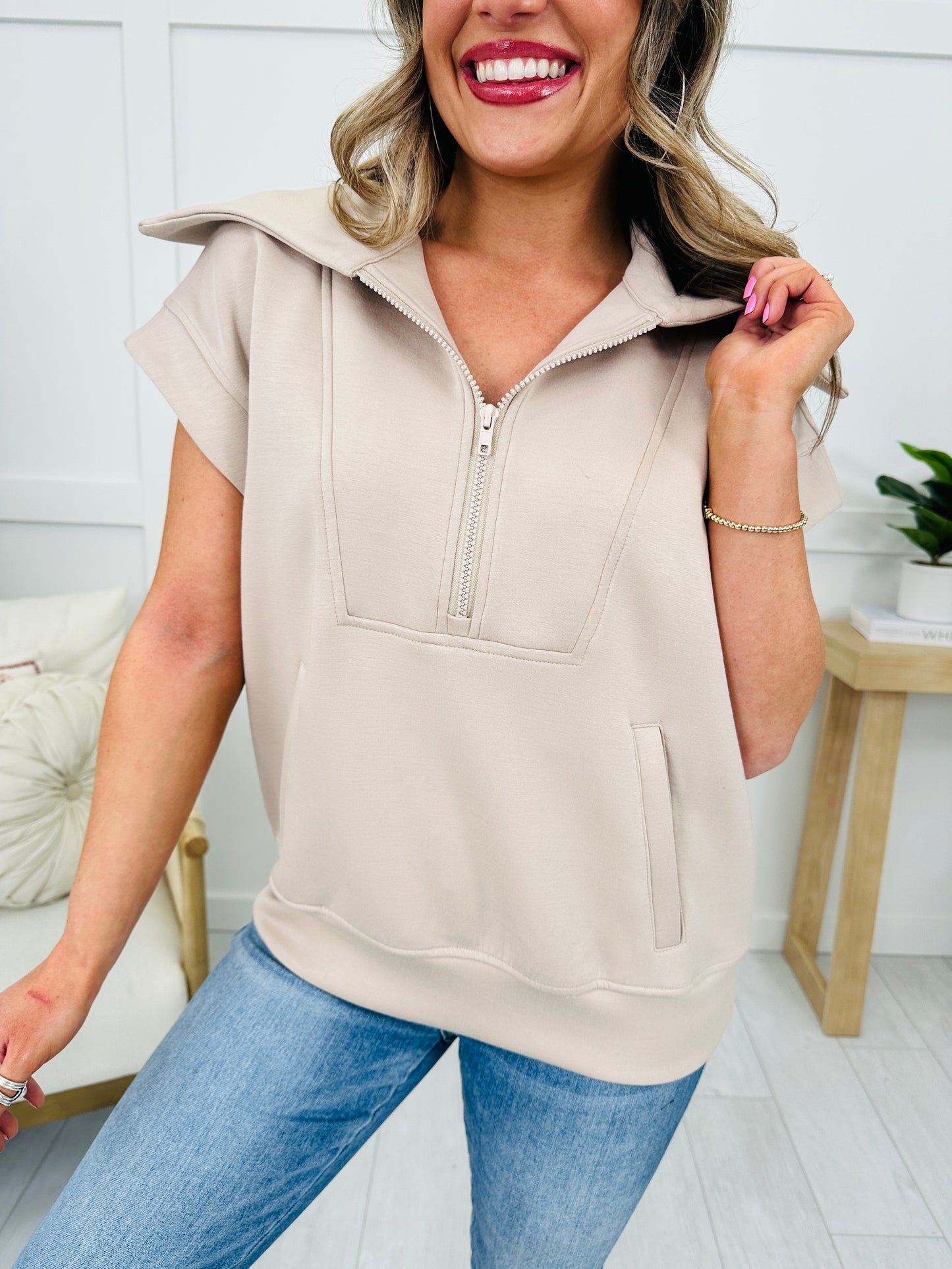 Super Scuba Short Sleeve Pullover in Taupe