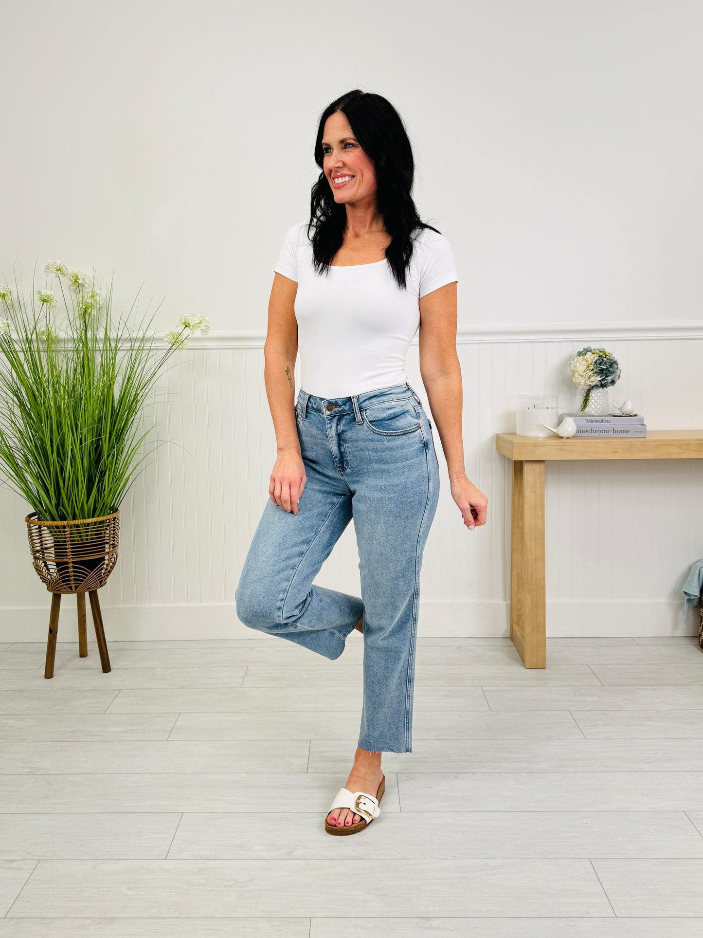 Judy Blue Feel Good Fit Ankle Straight Jeans