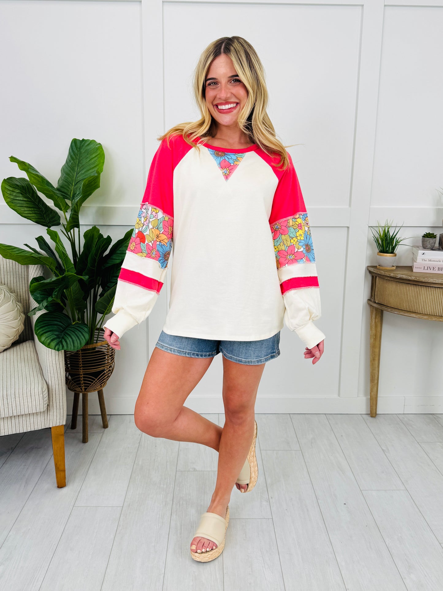 Groovy Petals Top In Coral