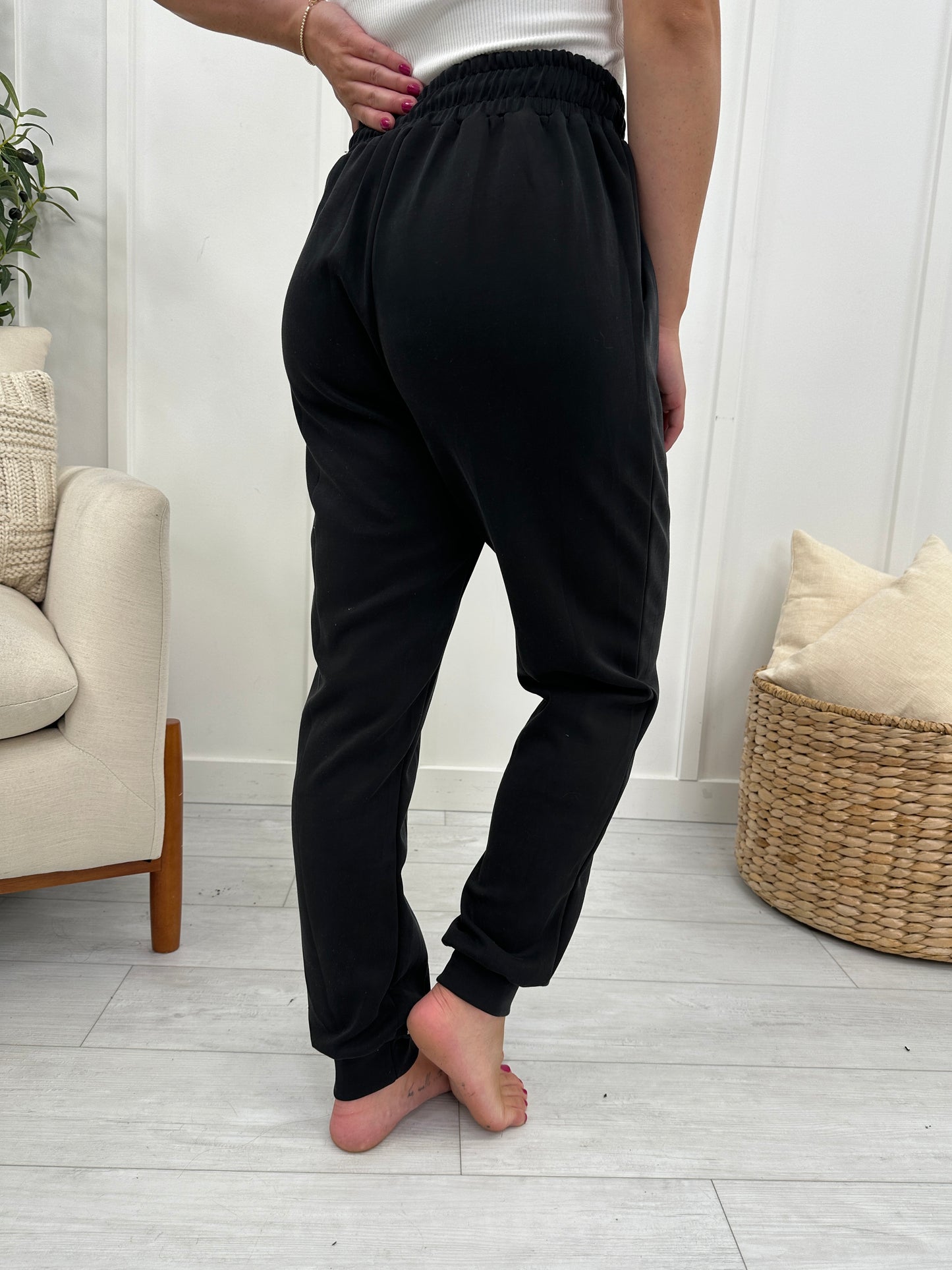 REG/CURVY She Has A Go Getter Attitude Joggers