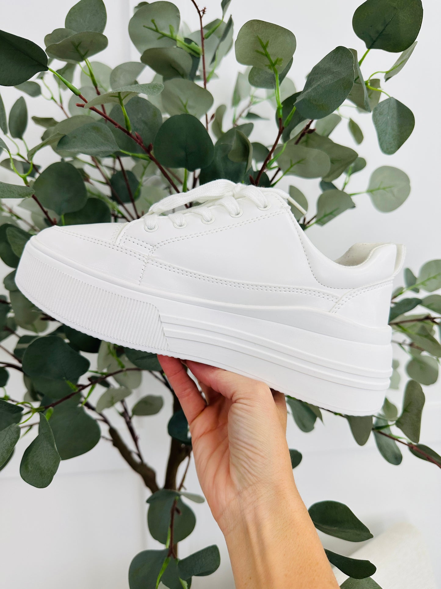 The Weekender Sneakers