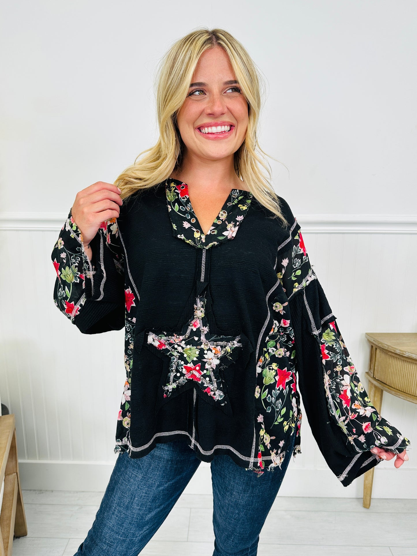 Star Of The Show Top in Black