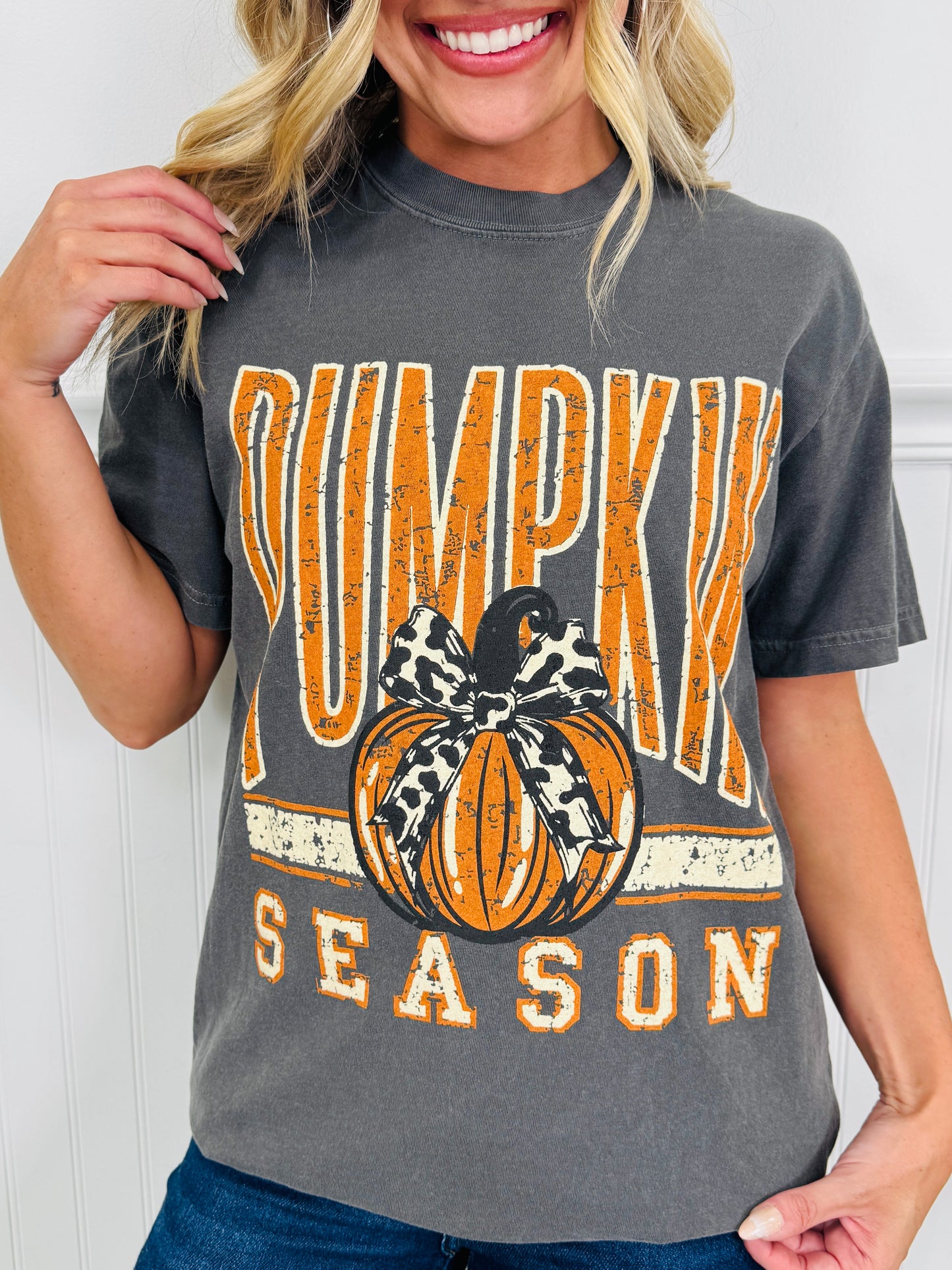 Vintage Pumpkin Season Graphic Tee
