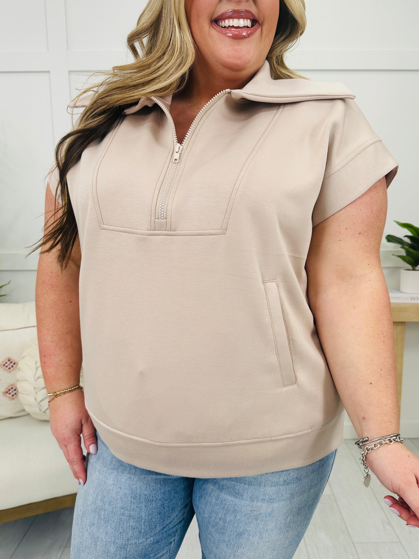 Super Scuba Short Sleeve Pullover in Taupe